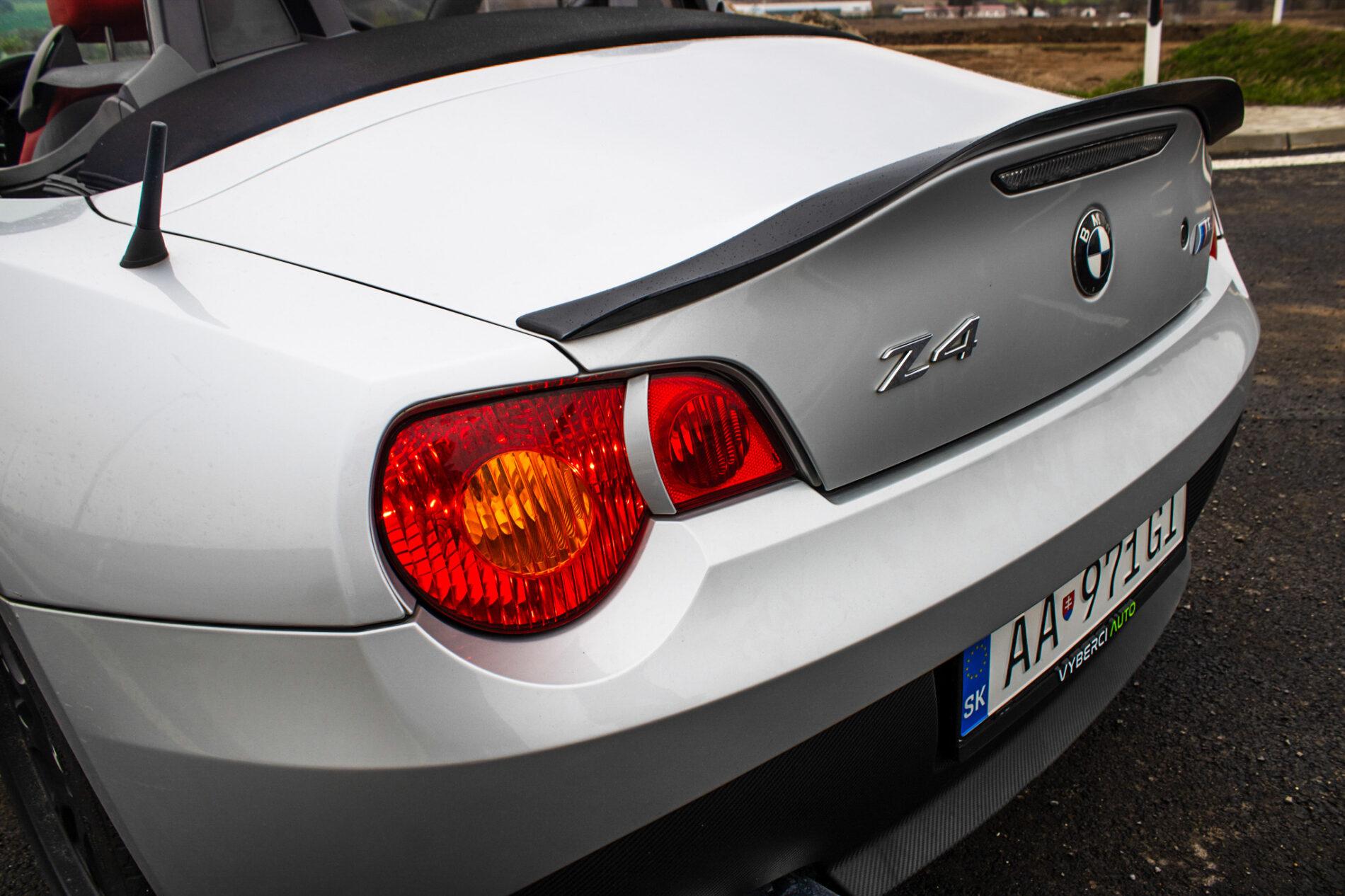 2003 BMW Z4, stříbrná kabriolet, 158 040 km