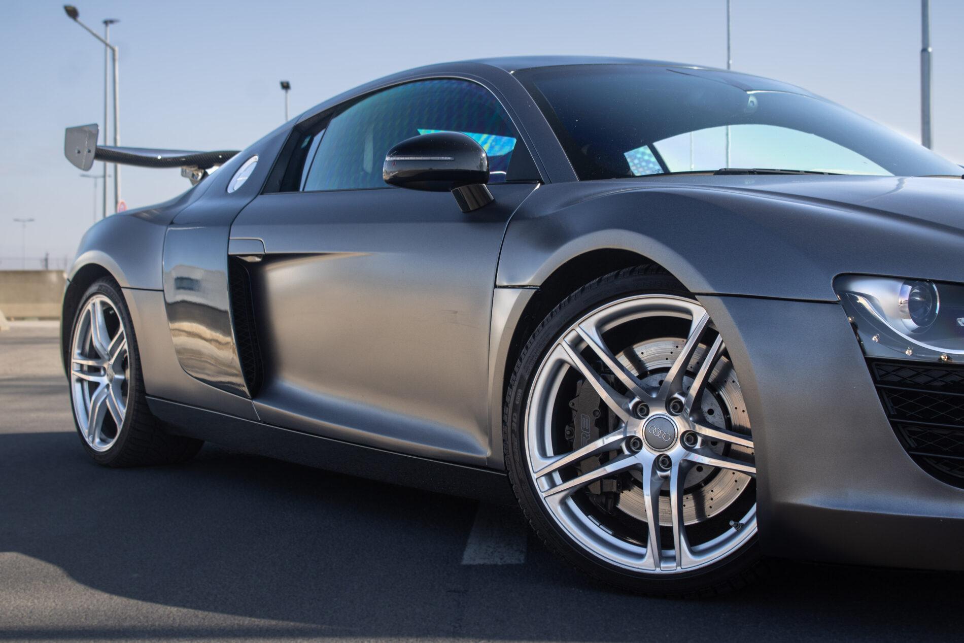 2007 AUDI R8, šedá kupé, 71 374 km