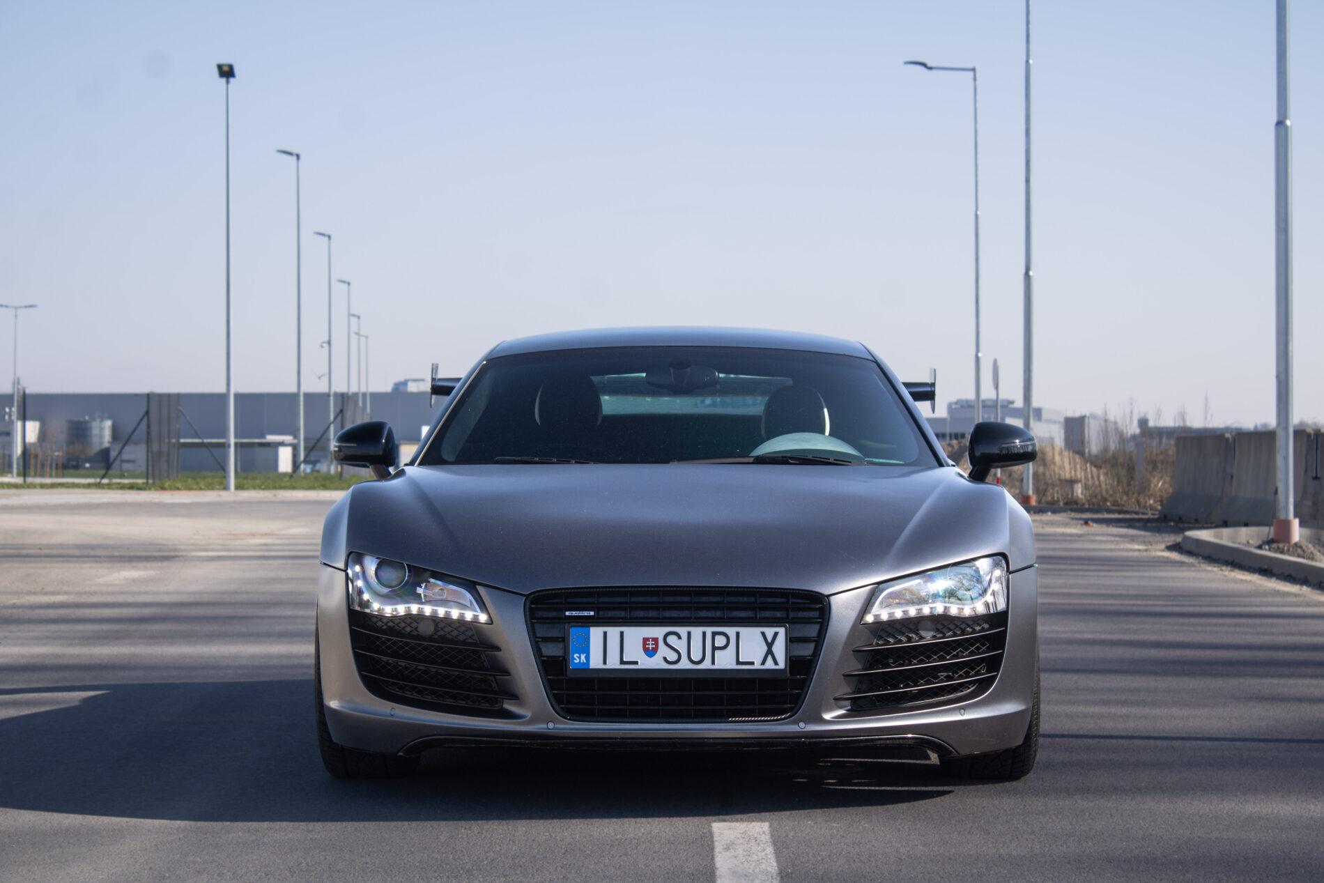 2007 AUDI R8, šedá kupé, 71 374 km