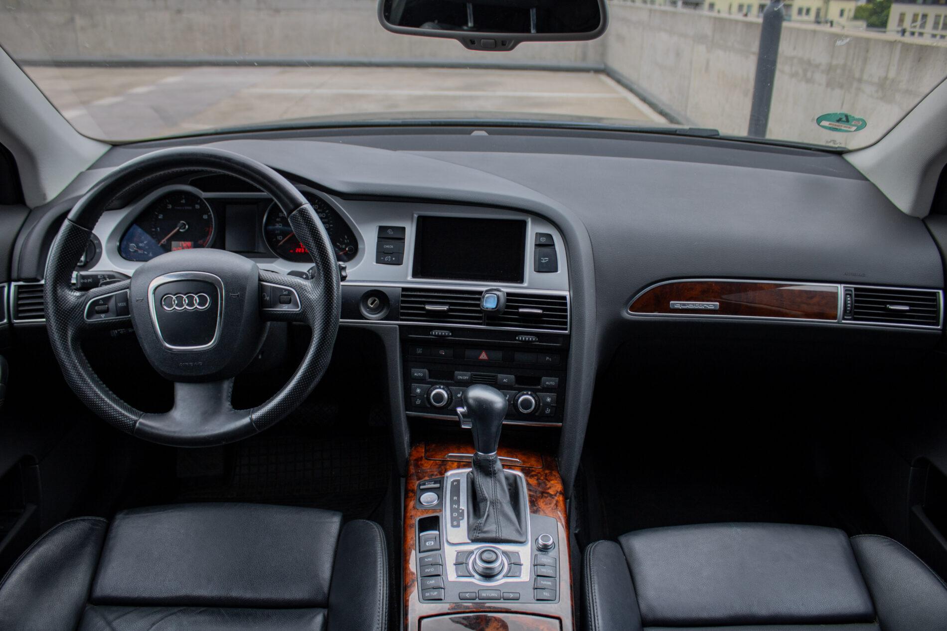 2011 AUDI A6, šedá kombi, 223 133 km
