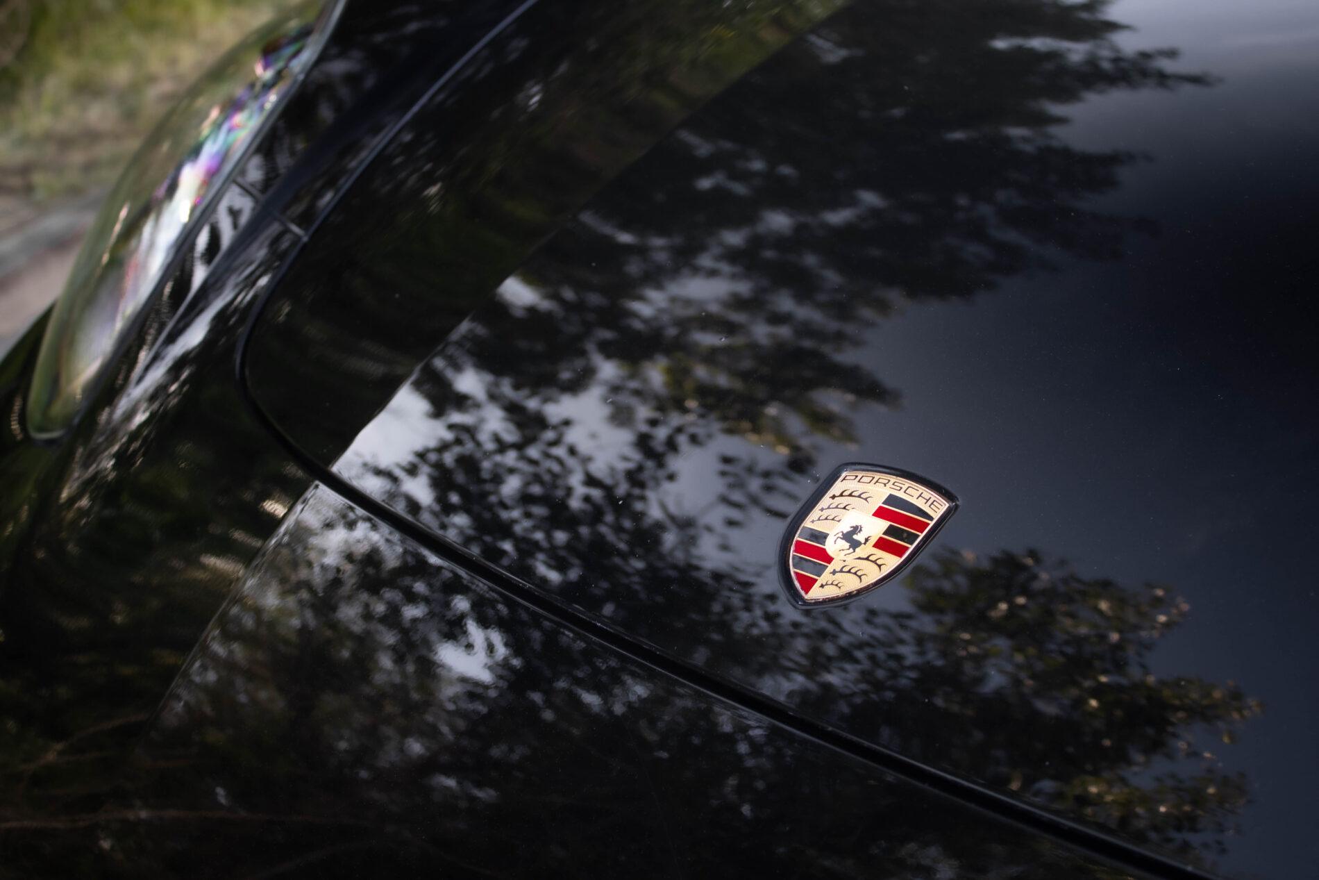 2019 Porsche Panamera GTS, černá kombi, 81 950 km