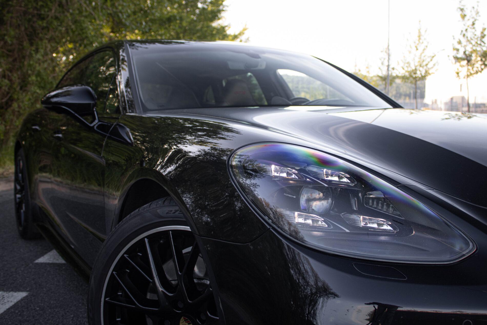 2019 Porsche Panamera GTS, černá kombi, 81 950 km