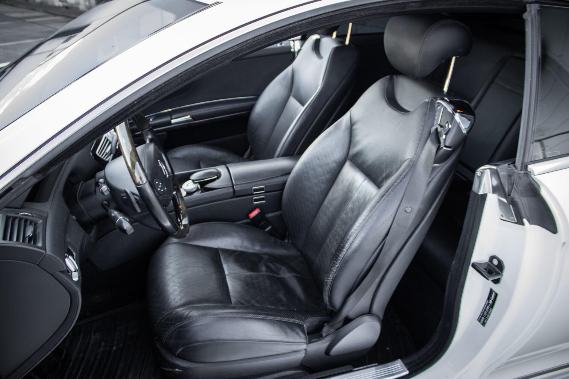 2011 Mercedes-Benz CL 500, bílá kupé, 217 725 km