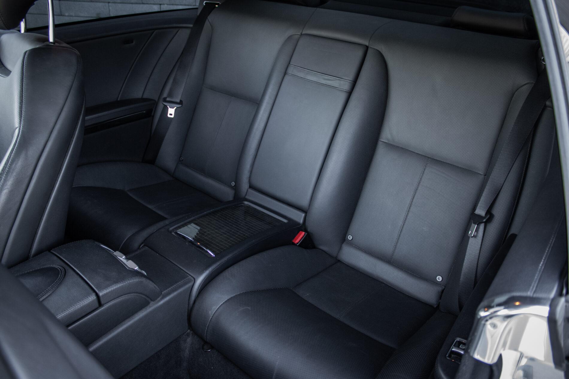 2011 Mercedes-Benz CL 500, bílá kupé, 217 725 km