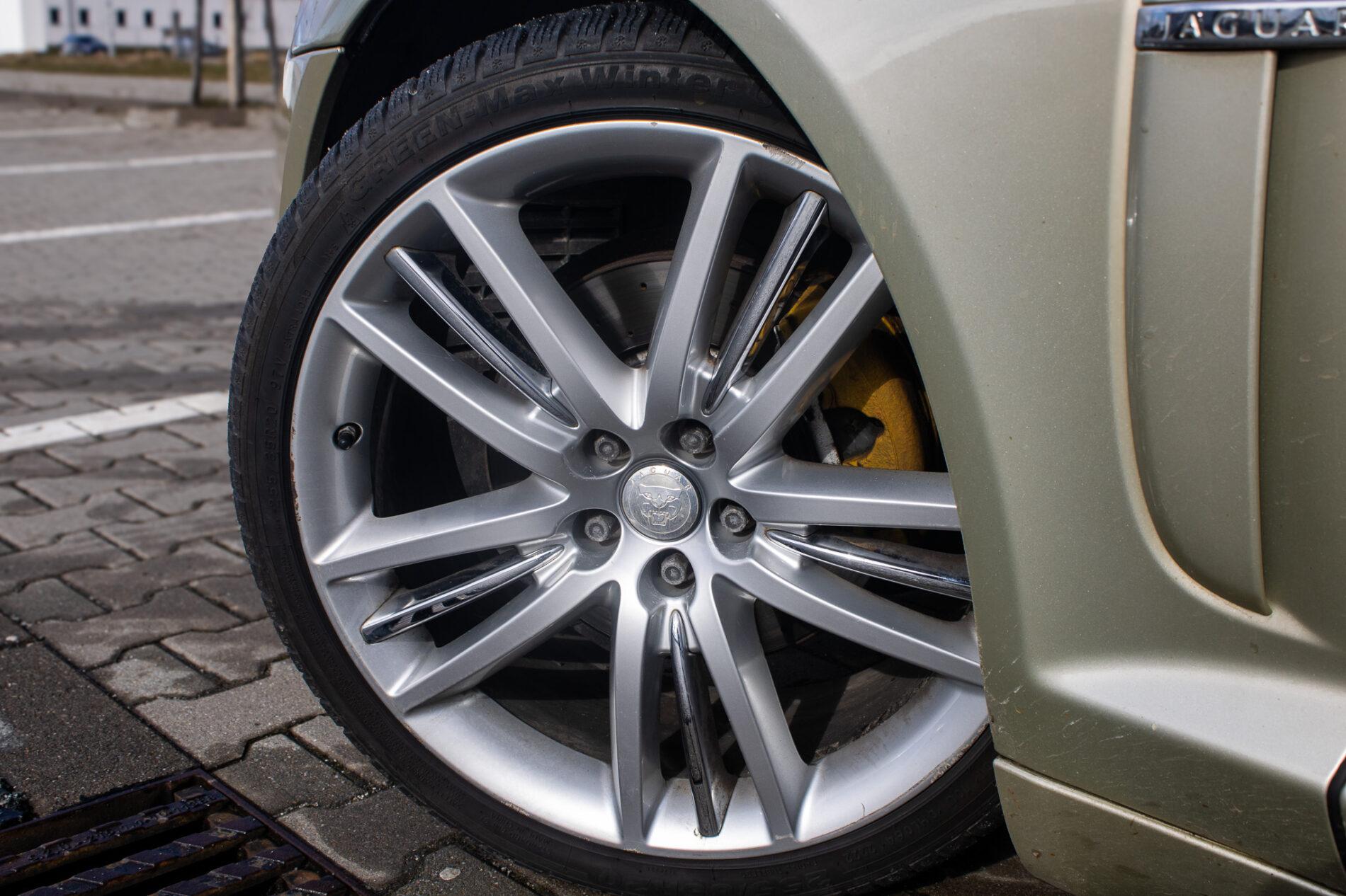 2008 Jaguar XF, zlatá sedan, 288 669 km