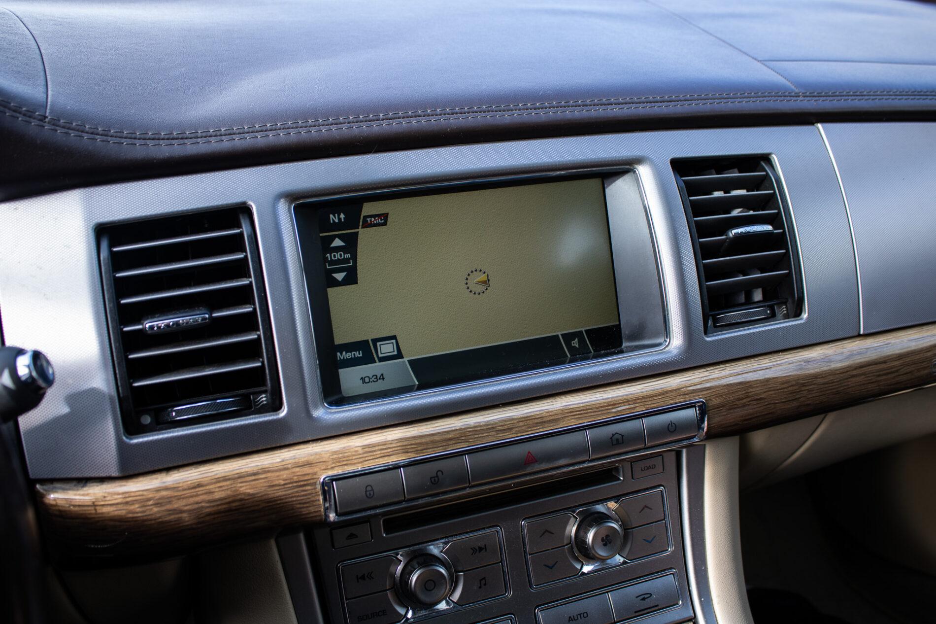 2008 Jaguar XF, zlatá sedan, 288 669 km