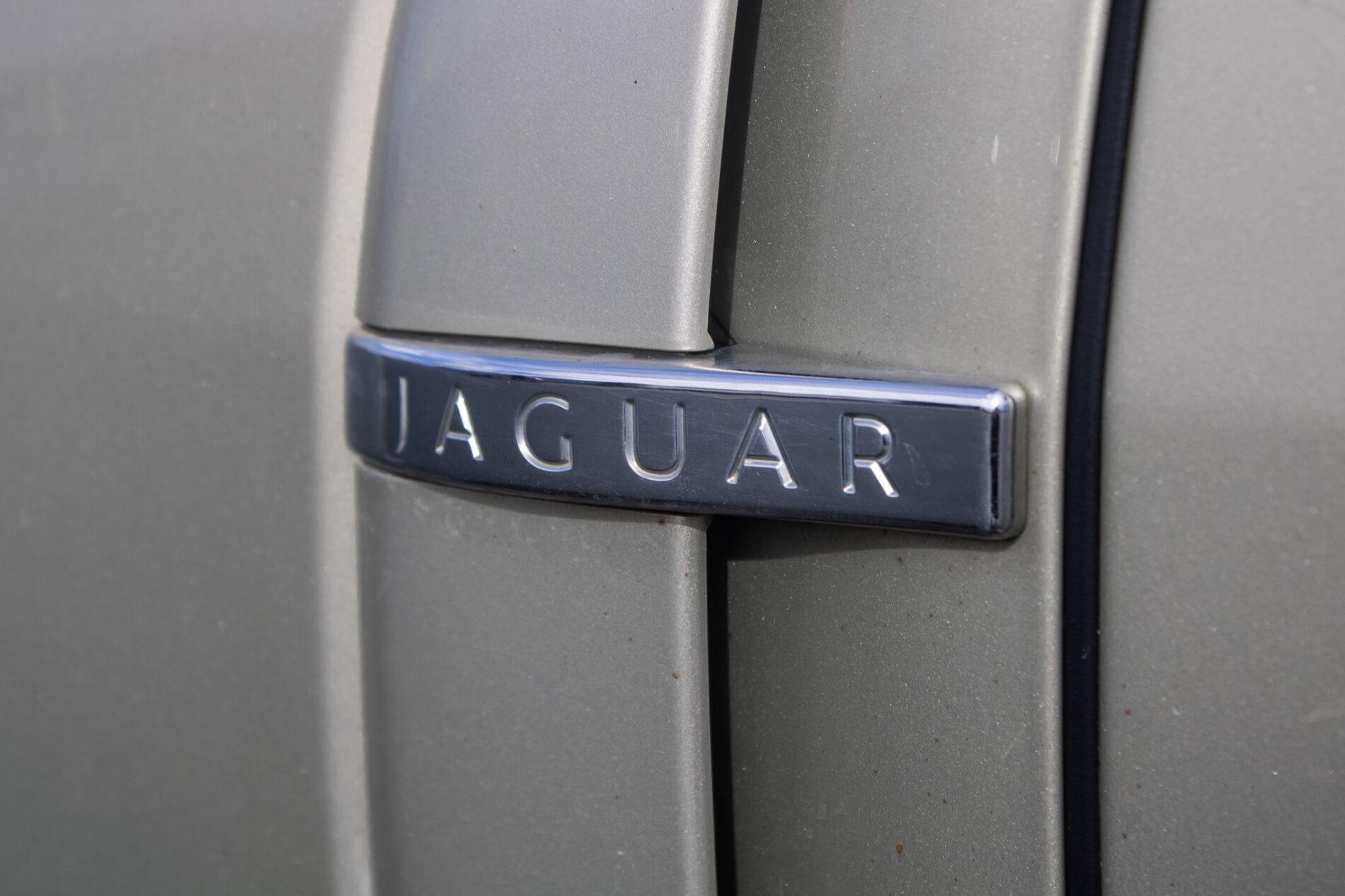 2008 Jaguar XF, zlatá sedan, 288 669 km