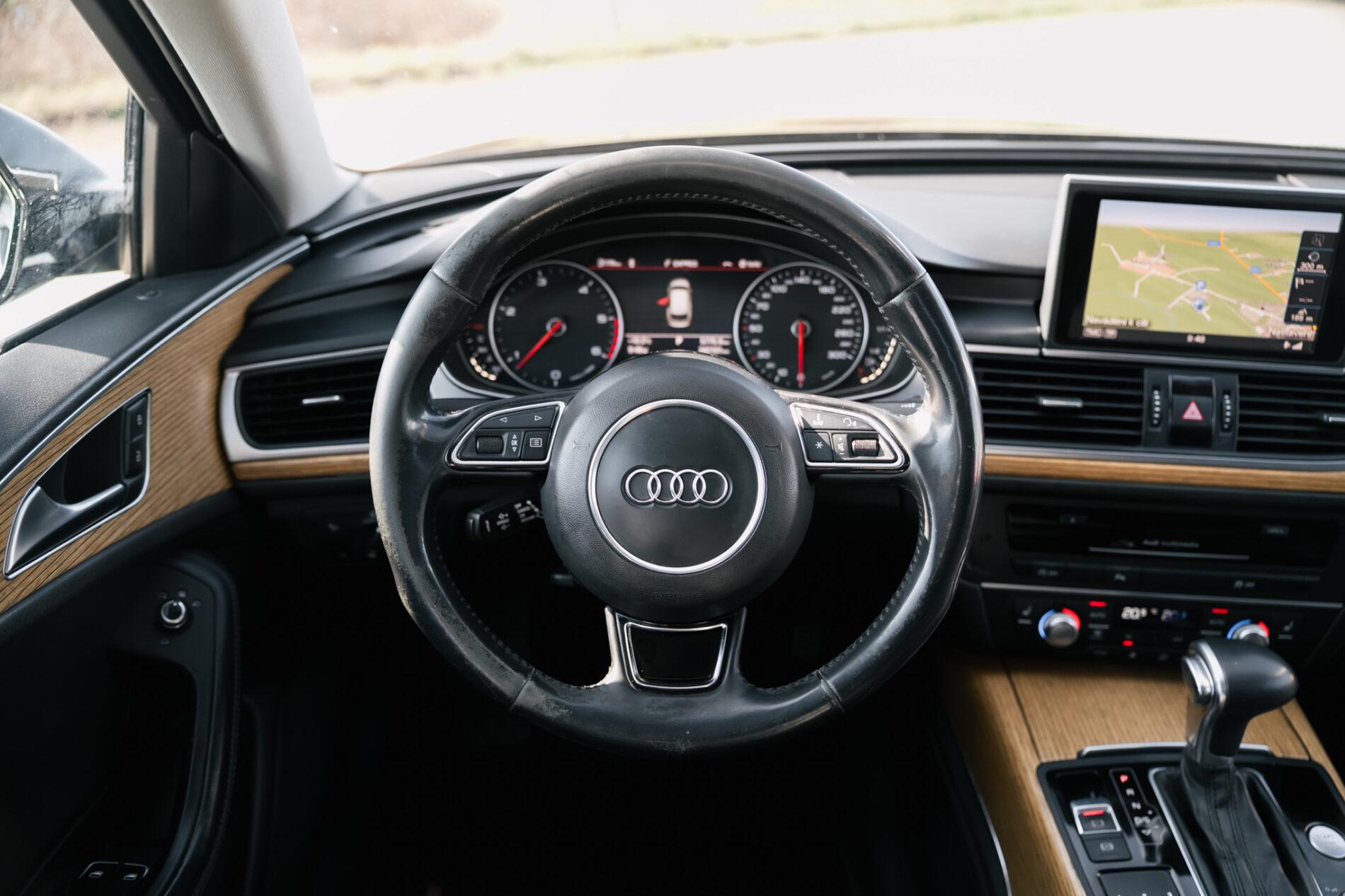2012 AUDI A6, hnědá kombi, 242 101 km