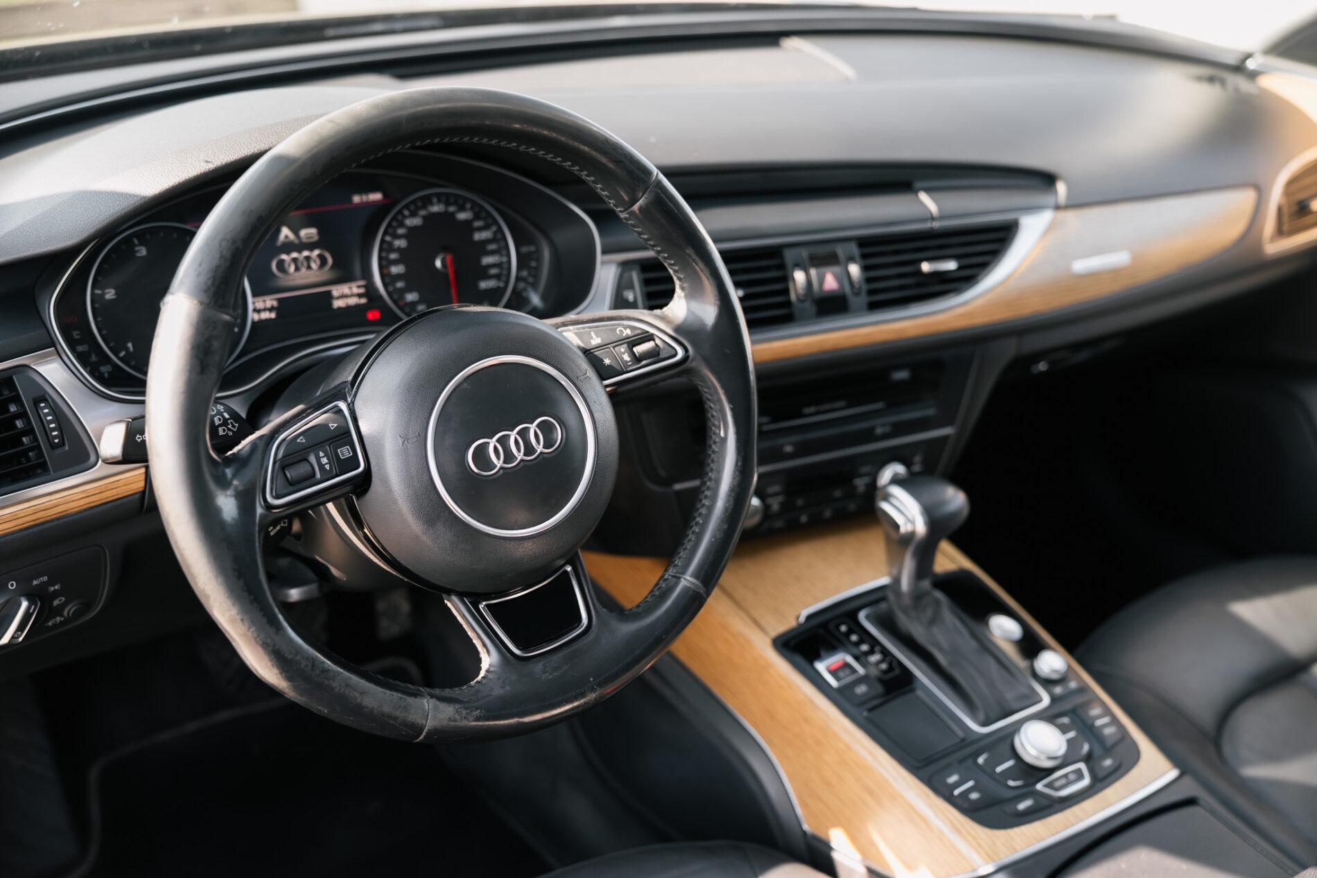 2012 AUDI A6, hnědá kombi, 242 101 km