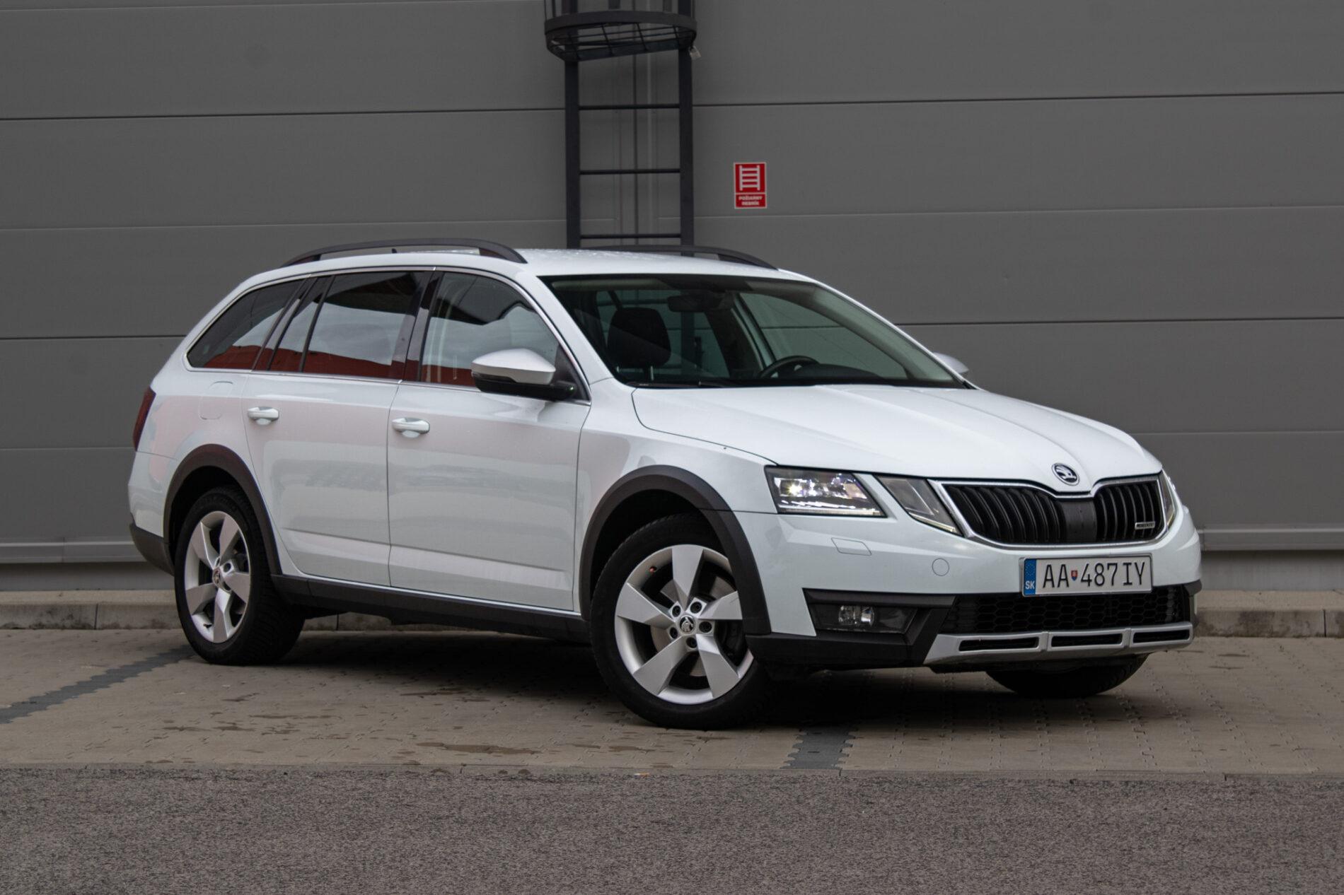 2018 Skoda Octavia RS, bílá kombi, 195 000 km
