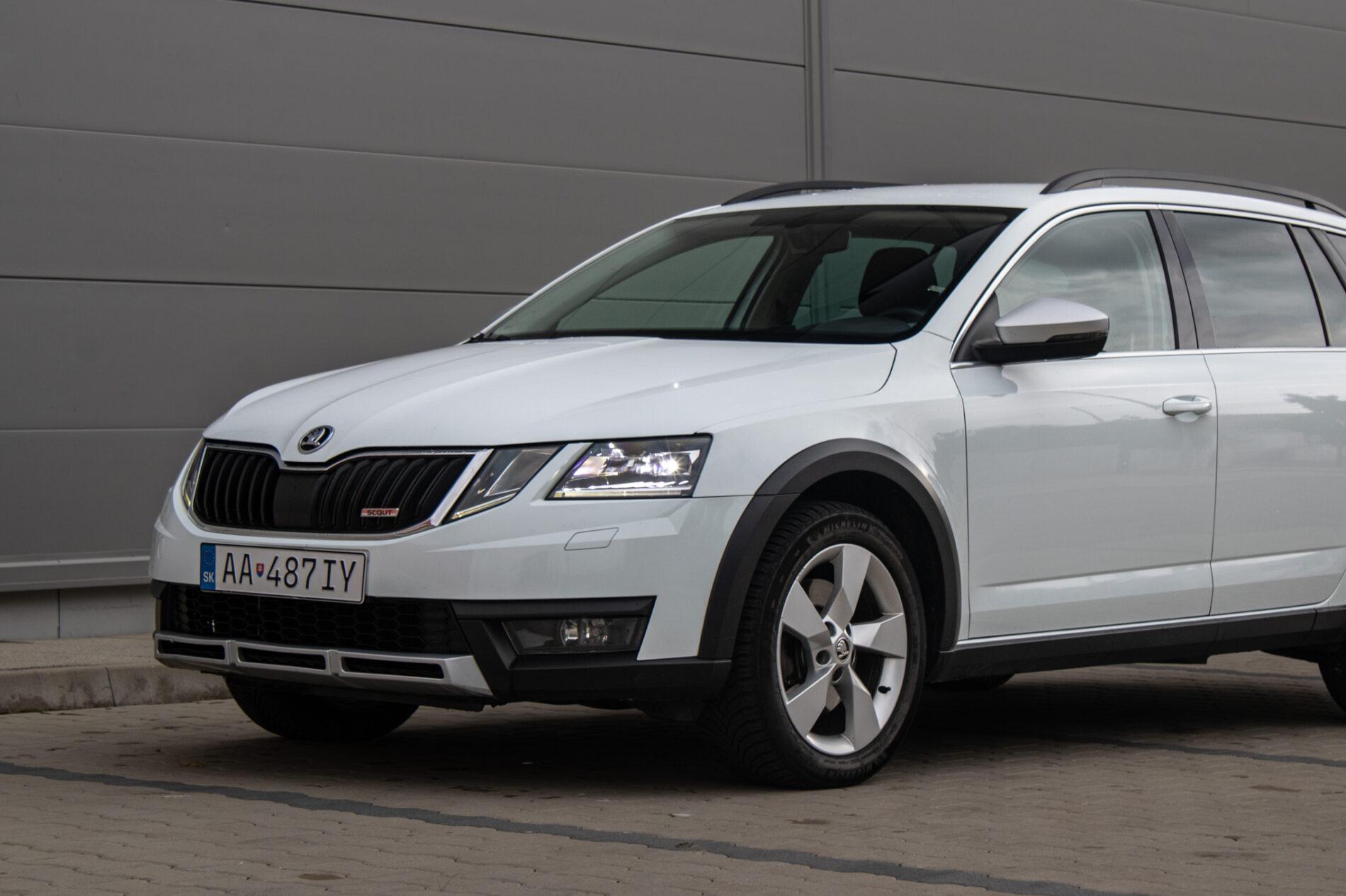 2018 Skoda Octavia RS, bílá kombi, 195 000 km