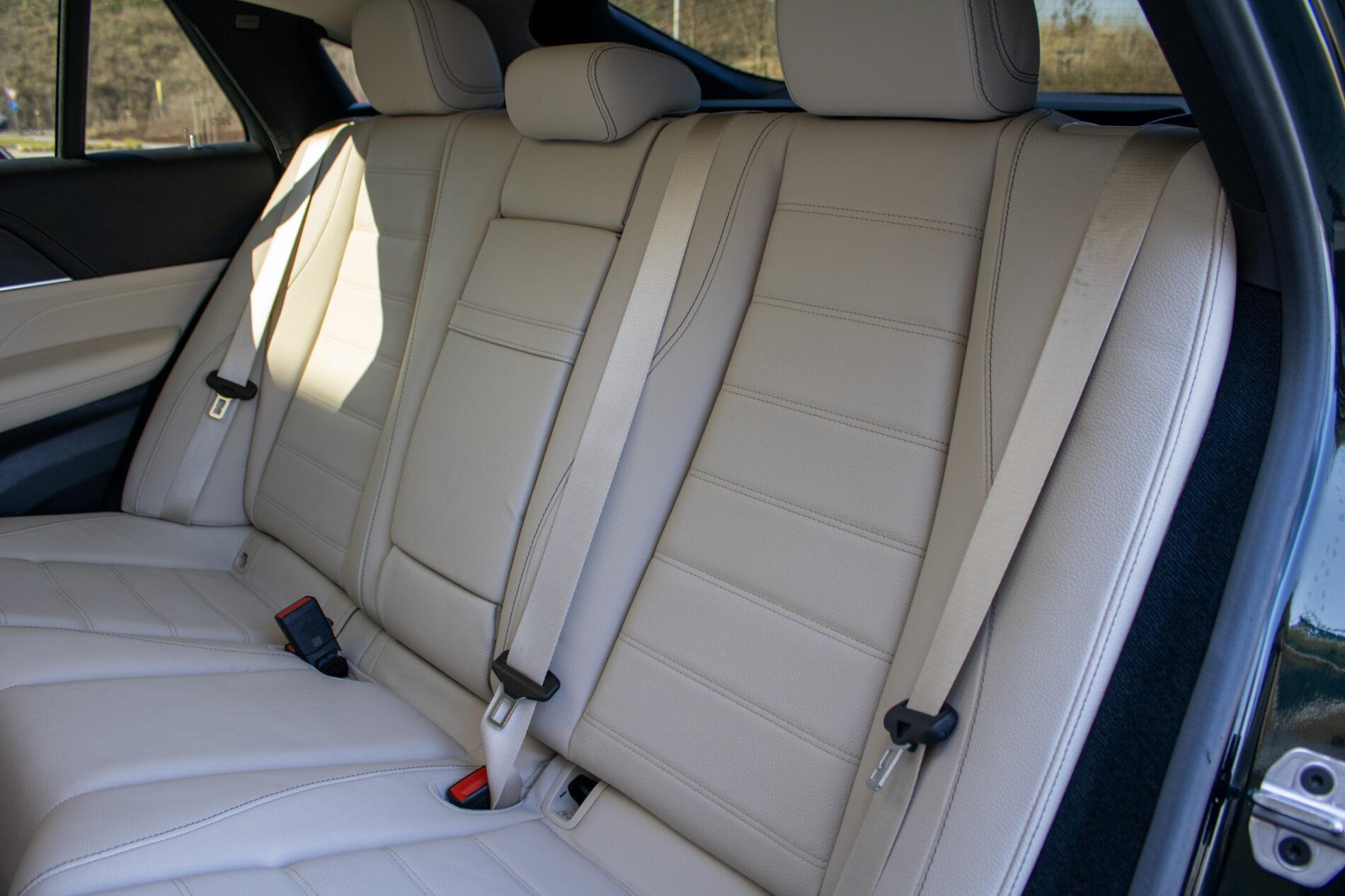 2022 Mercedes-Benz GLE 400d, zelená suv, 44 525 km