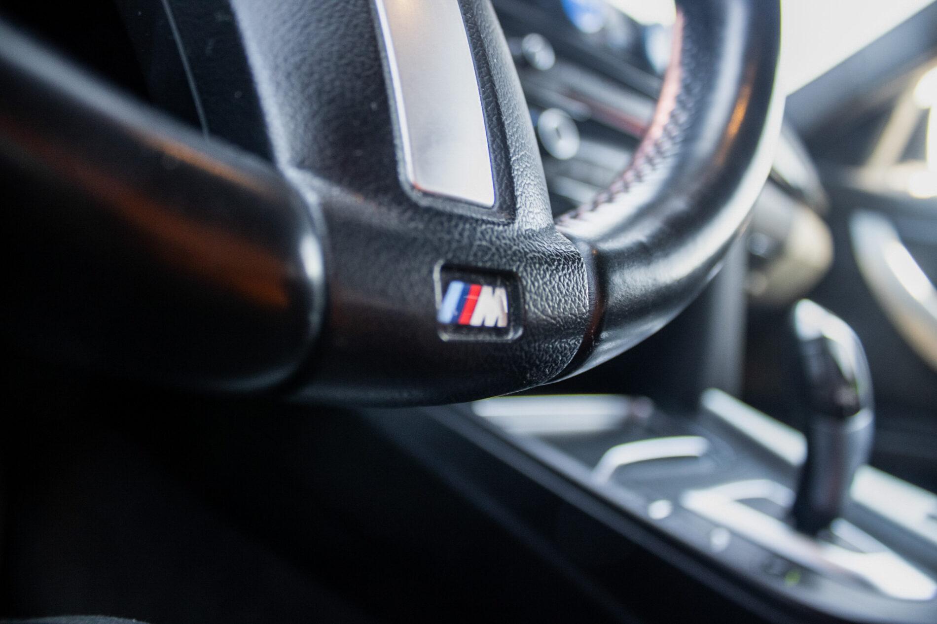 2017 BMW 335d, bílá kombi, 150 450 km
