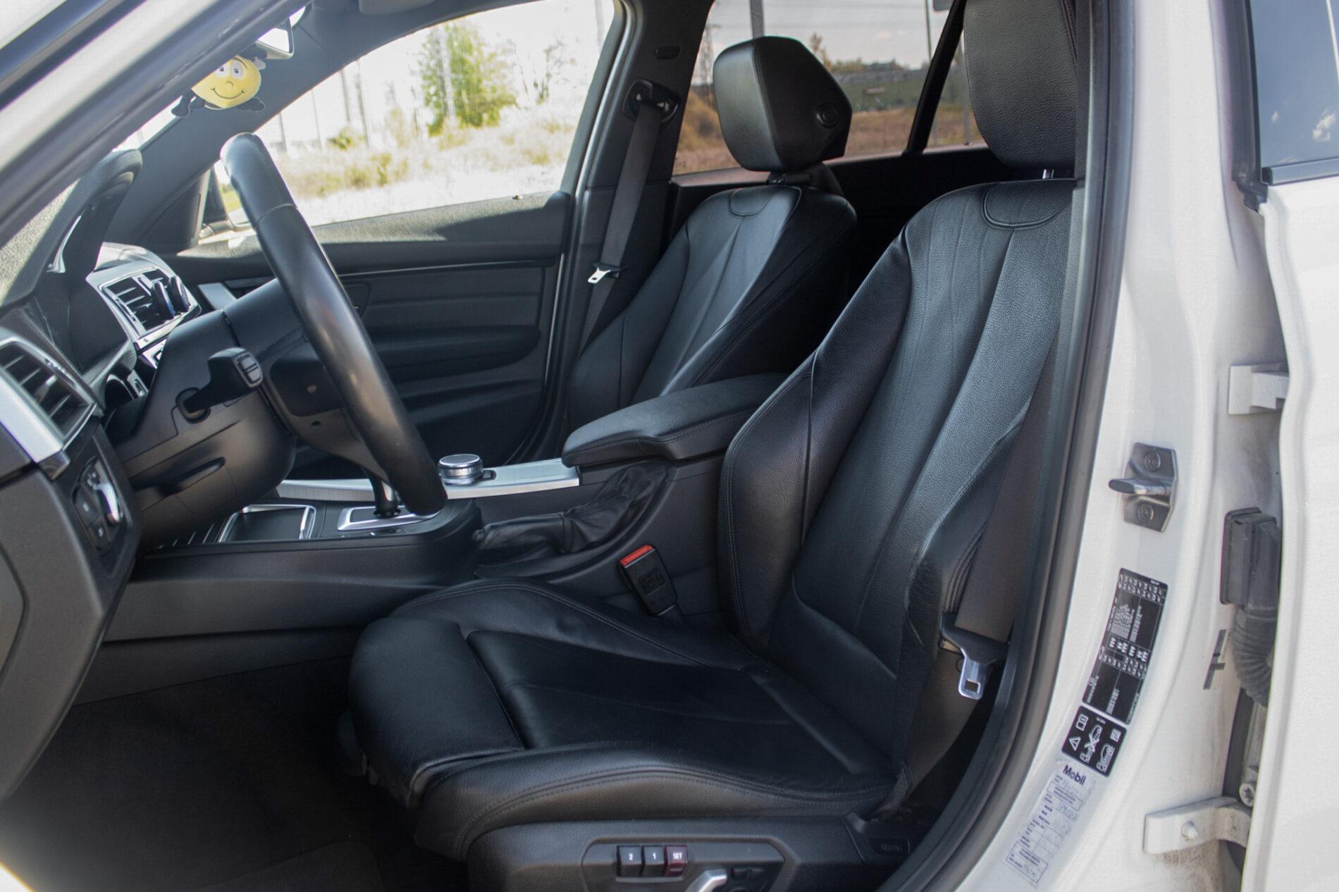 2017 BMW 335d, bílá kombi, 150 450 km