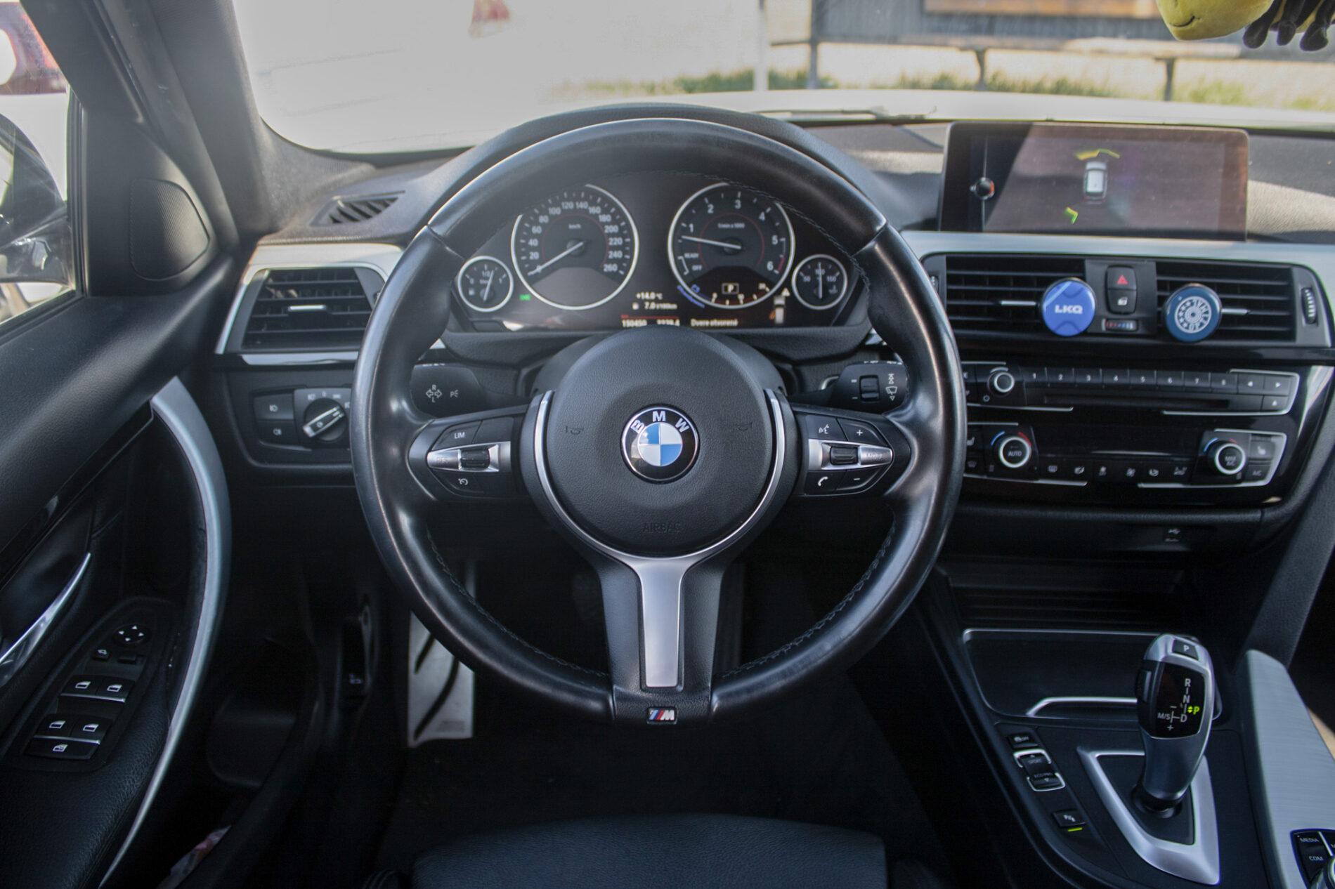 2017 BMW 335d, bílá kombi, 150 450 km