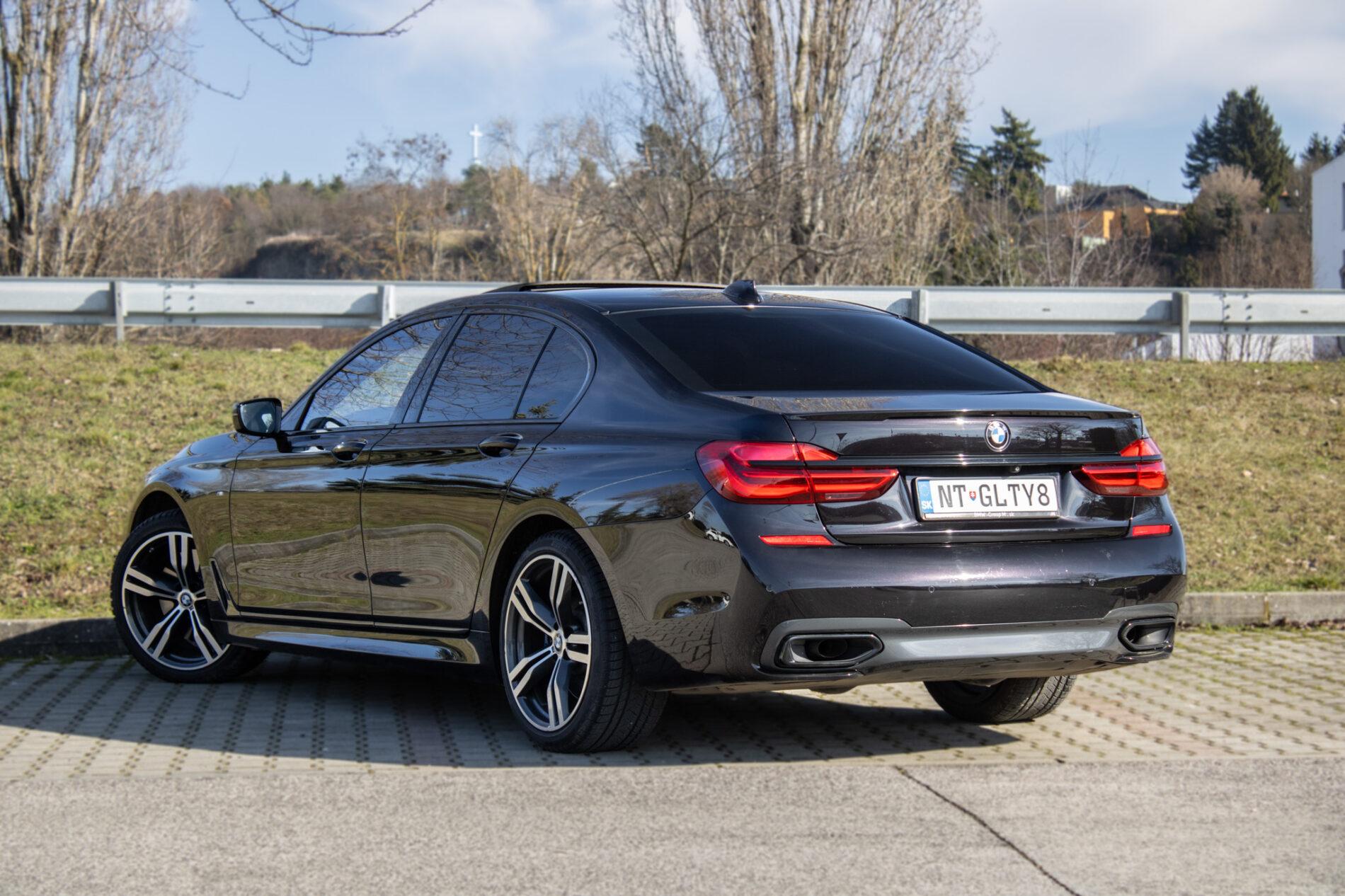 2017 BMW 740d, černá sedan, 137 000 km