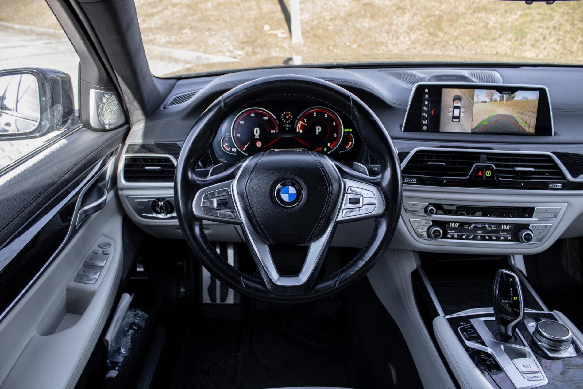 2017 BMW 740d, černá sedan, 137 000 km