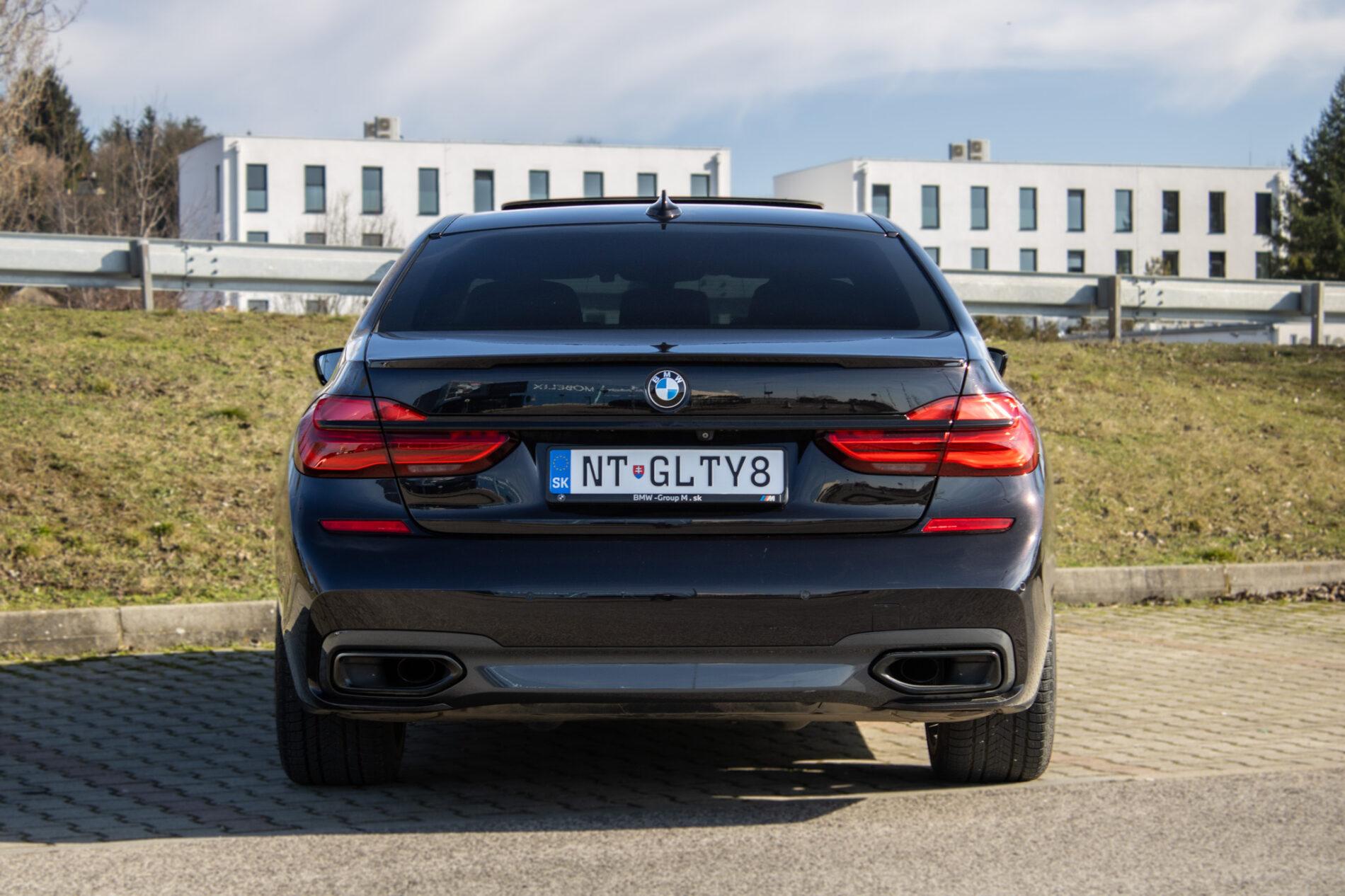 2017 BMW 740d, černá sedan, 137 000 km
