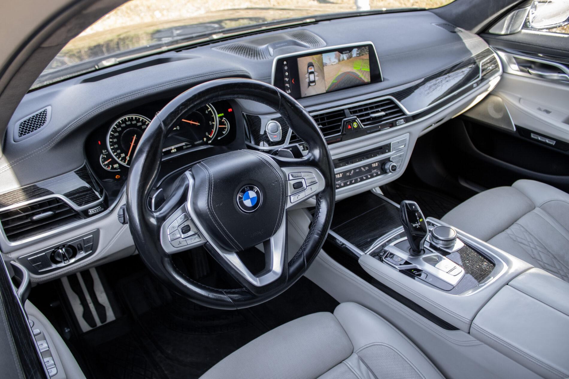 2017 BMW 740d, černá sedan, 137 000 km