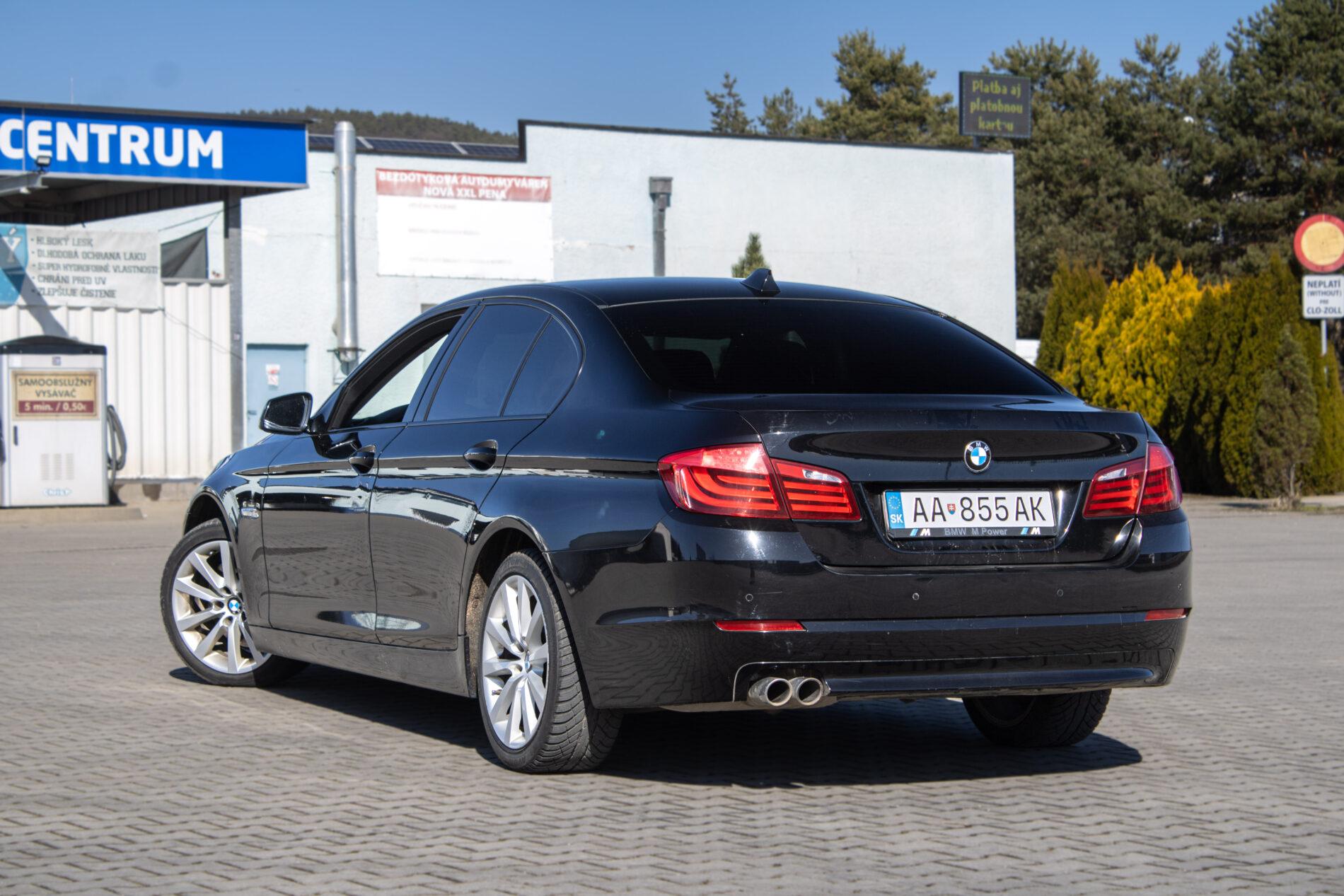 2010 BMW 530d, černá sedan, 468 596 km