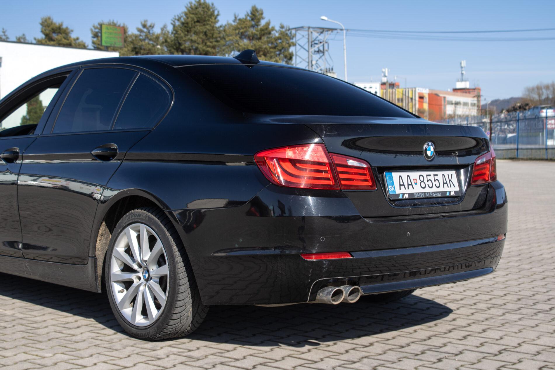 2010 BMW 530d, černá sedan, 468 596 km