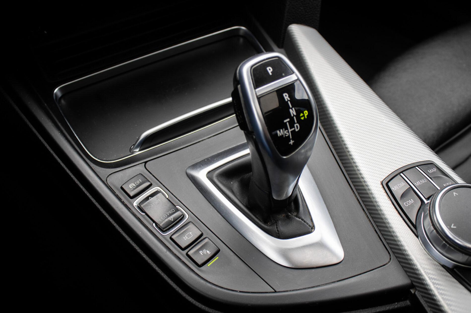 2017 BMW 435d, bílá sedan, 160 247 km