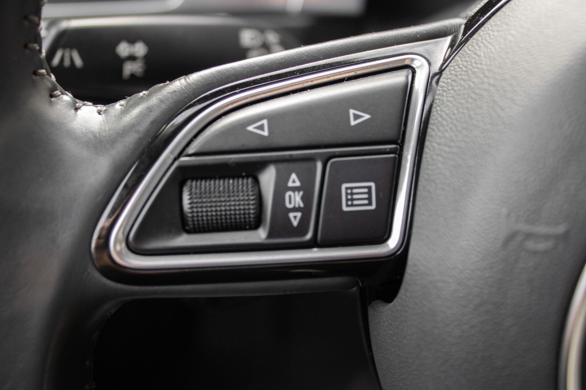 2018 AUDI A6, černá sedan, 282 345 km
