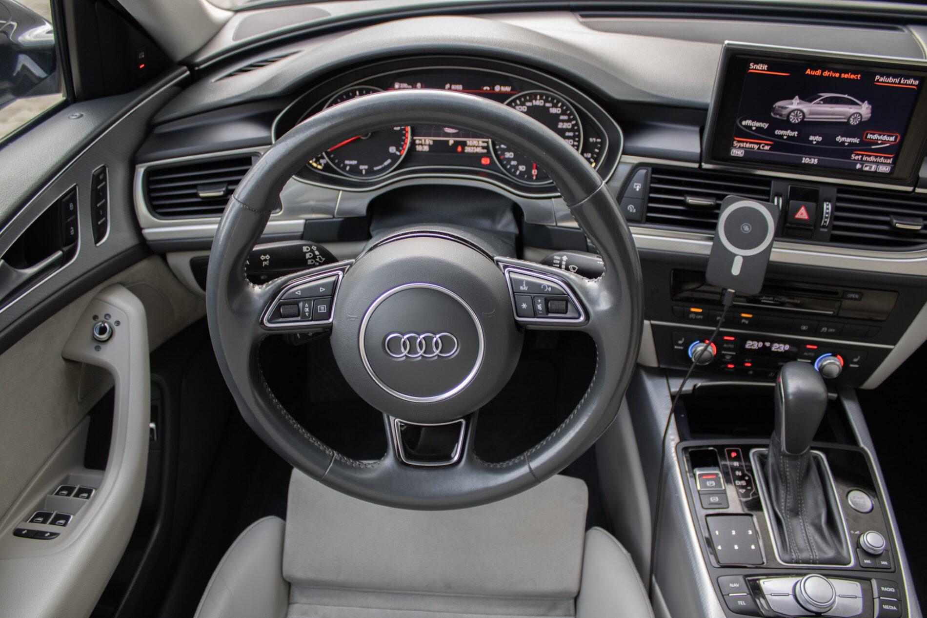 2018 AUDI A6, černá sedan, 282 345 km
