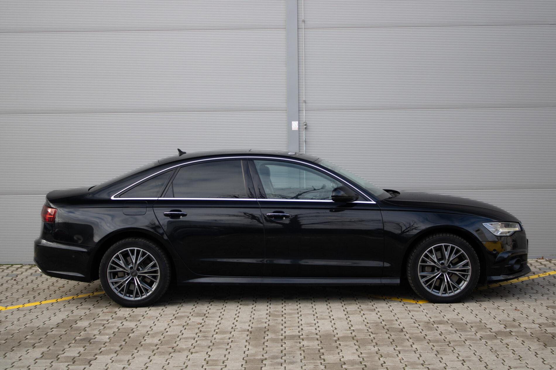 2018 AUDI A6, černá sedan, 282 345 km