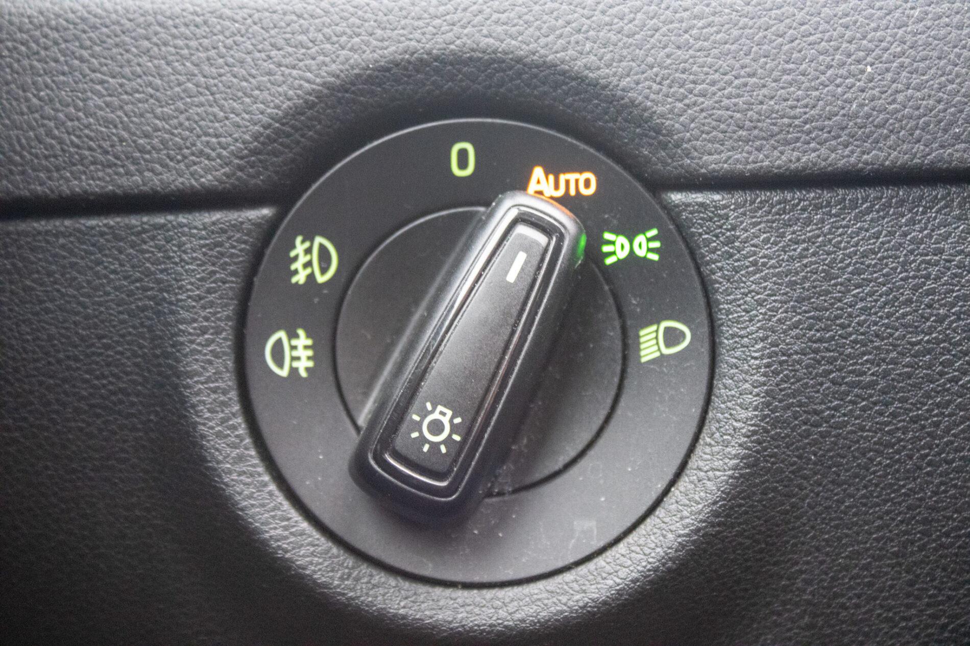 2015 Skoda Octavia RS, hnědá kombi, 205 479 km