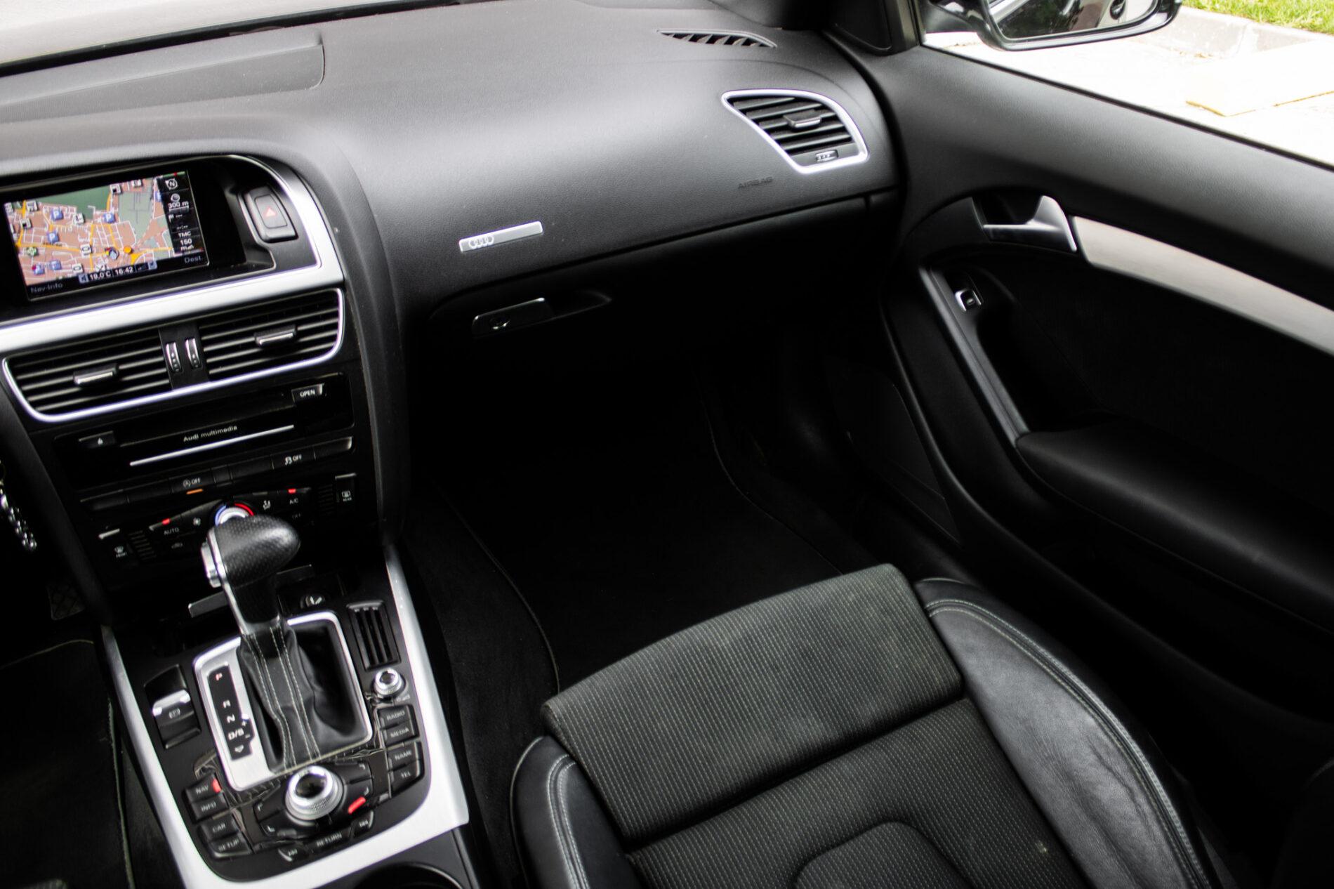 2016 AUDI A5, černá kabriolet, 102 645 km