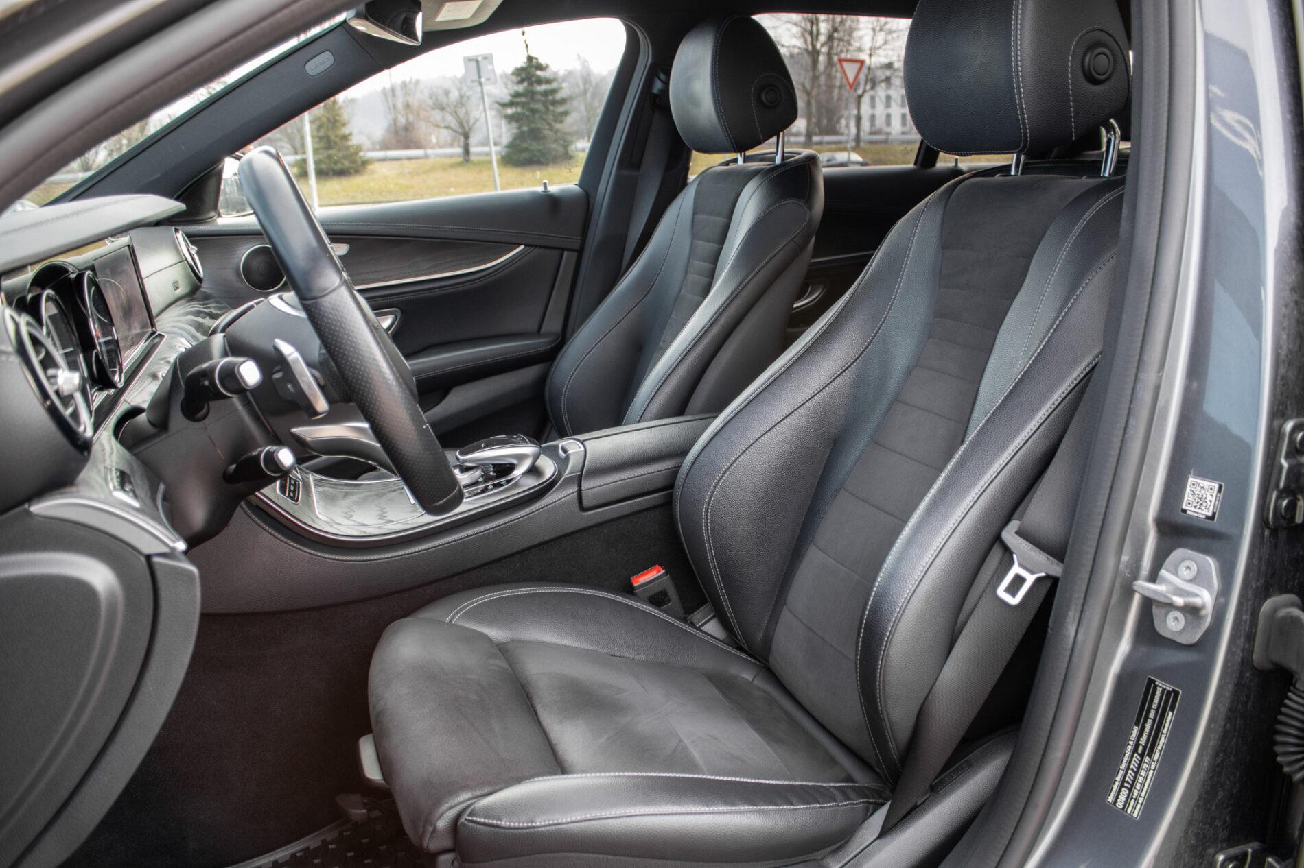 2018 Mercedes-Benz E 350d, šedá kombi, 175 769 km