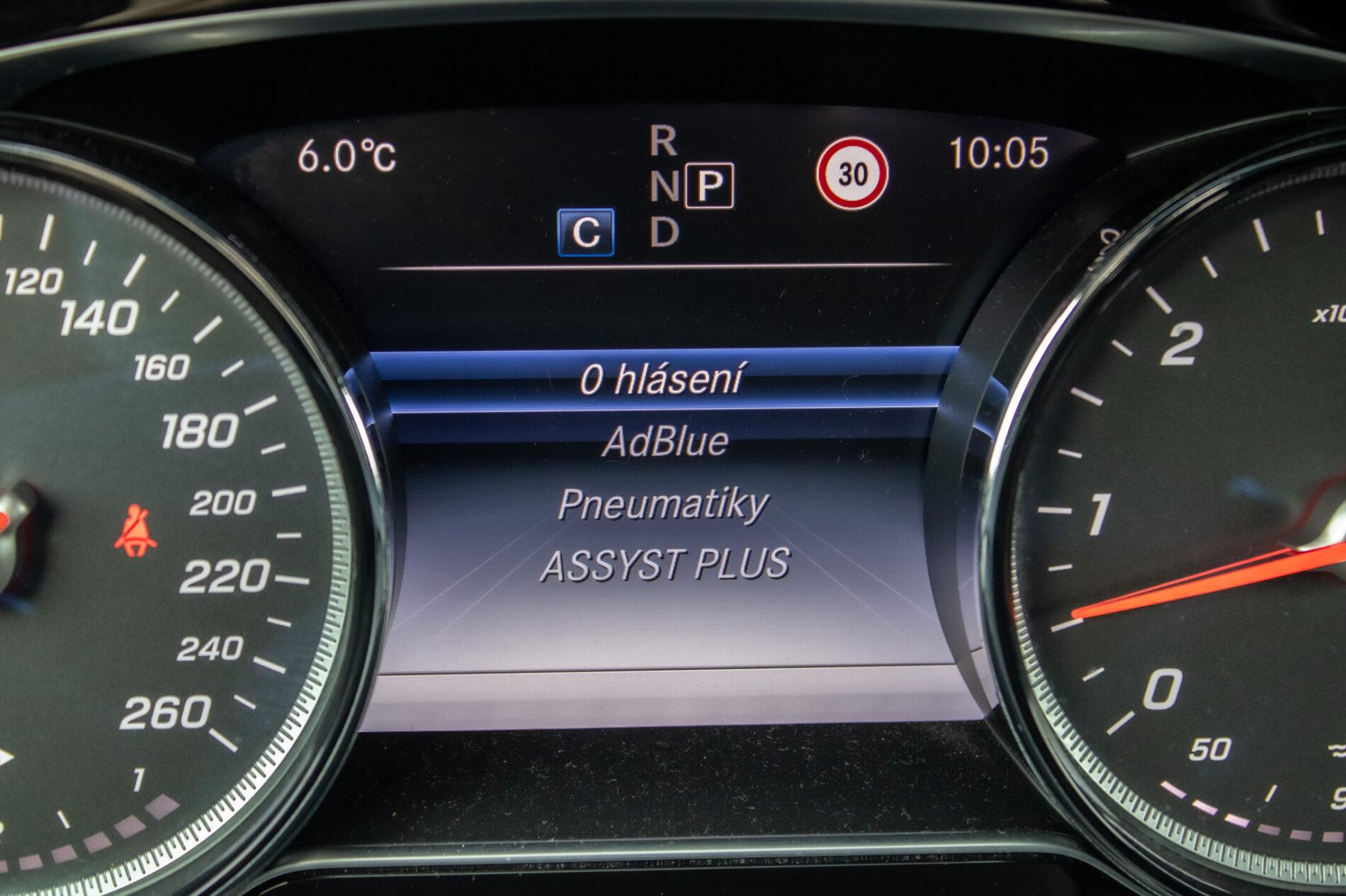 2018 Mercedes-Benz E 350d, šedá kombi, 175 769 km
