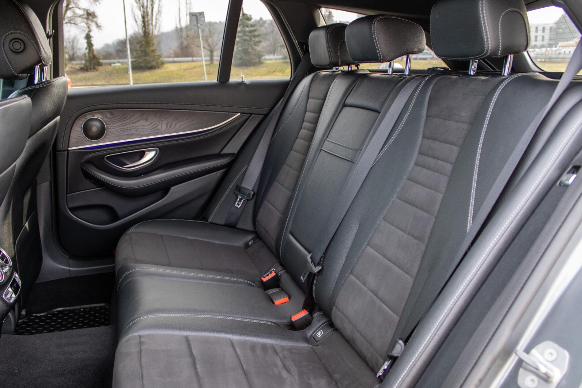 2018 Mercedes-Benz E 350d, šedá kombi, 175 769 km