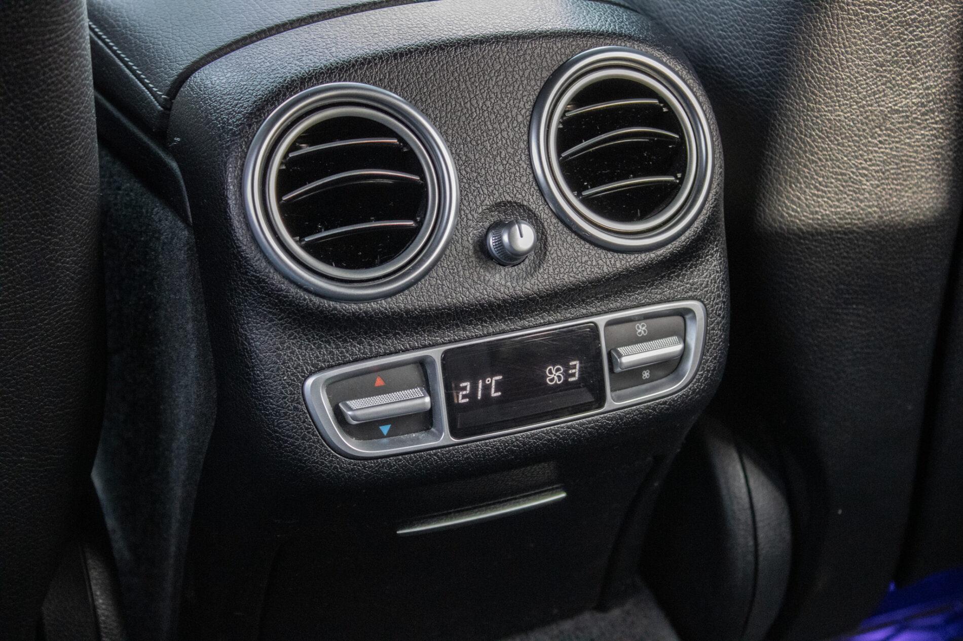 2018 Mercedes-Benz E 350d, šedá kombi, 175 769 km