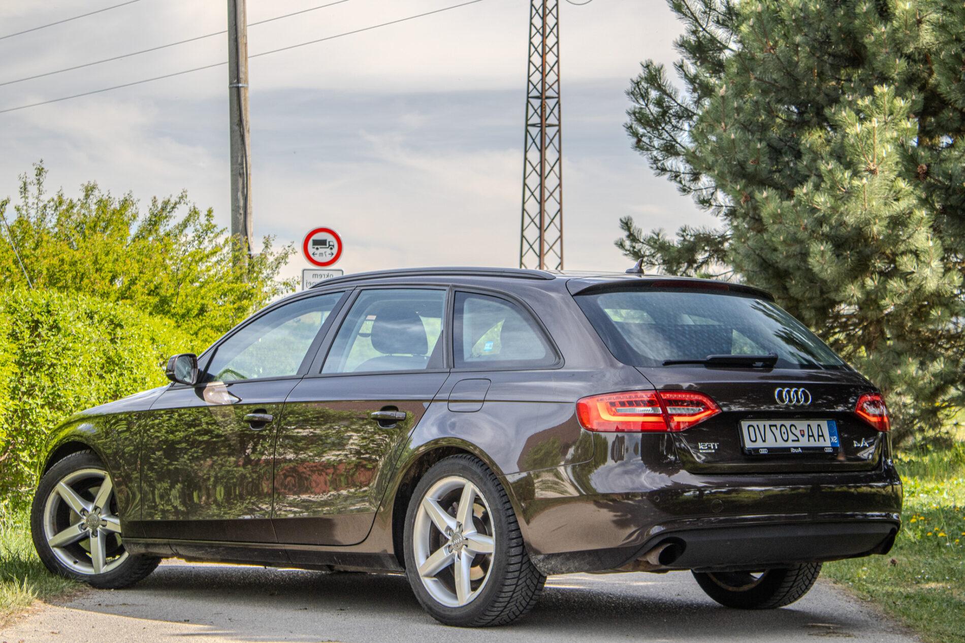 2012 AUDI A4, hnědá kombi, 223 486 km