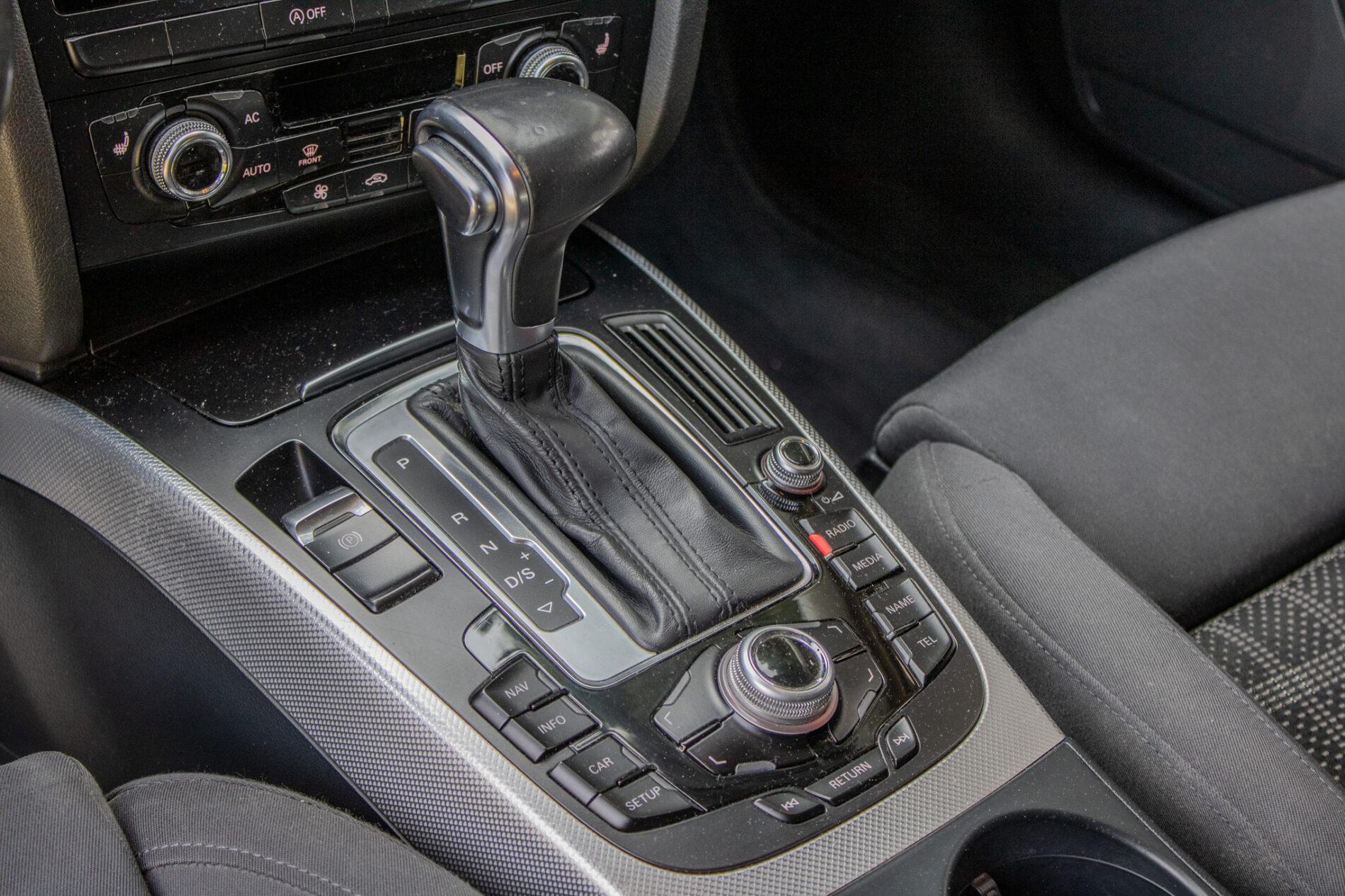 2012 AUDI A4, hnědá kombi, 223 486 km