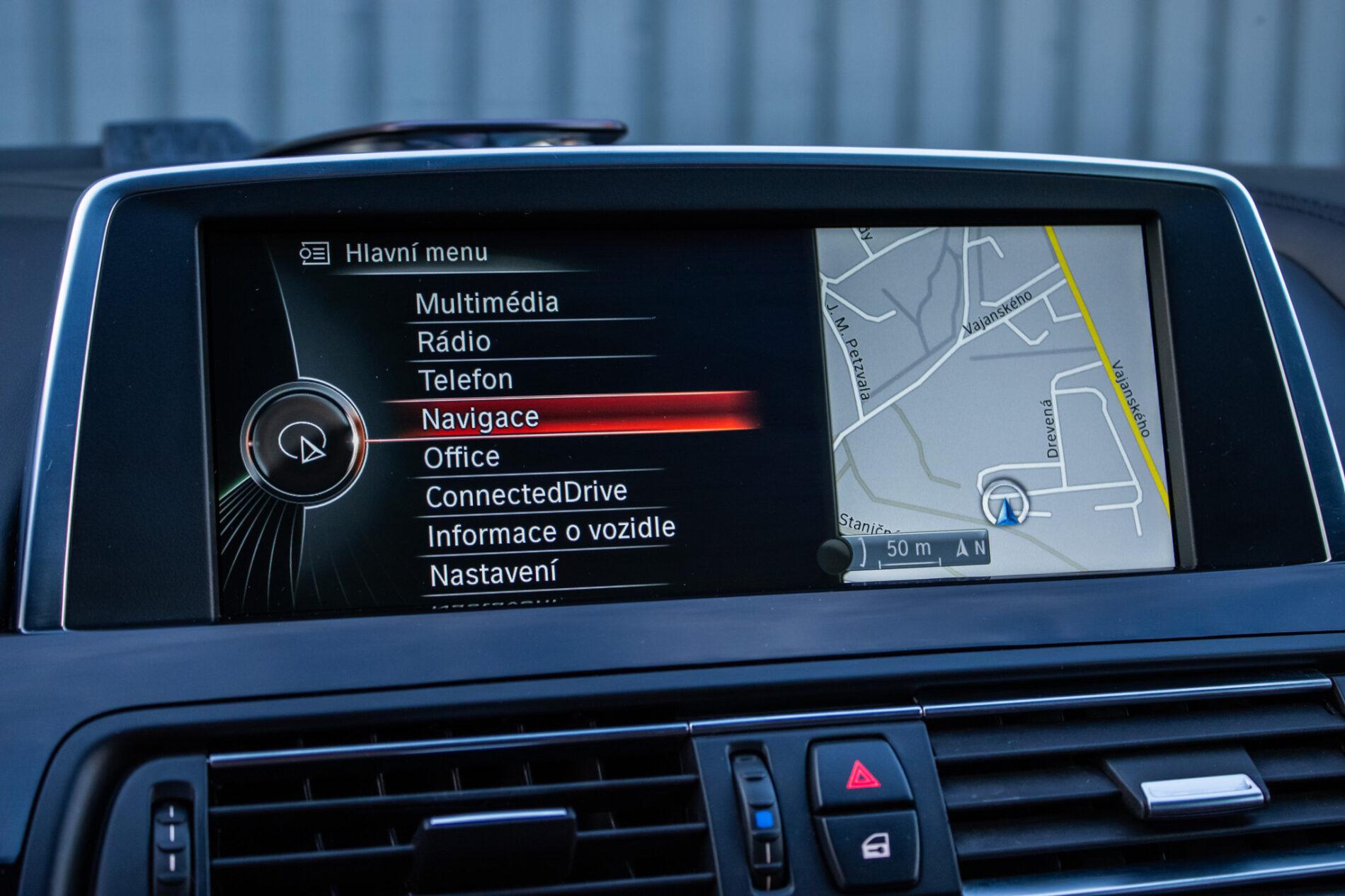 2013 BMW M6, modrá kupé, 57 095 km
