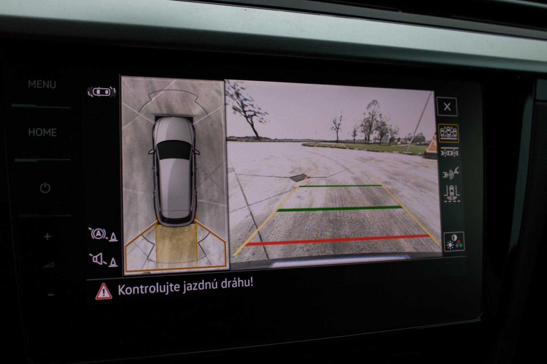 2022 Volkswagen Arteon R, černá kombi, 40 950 km