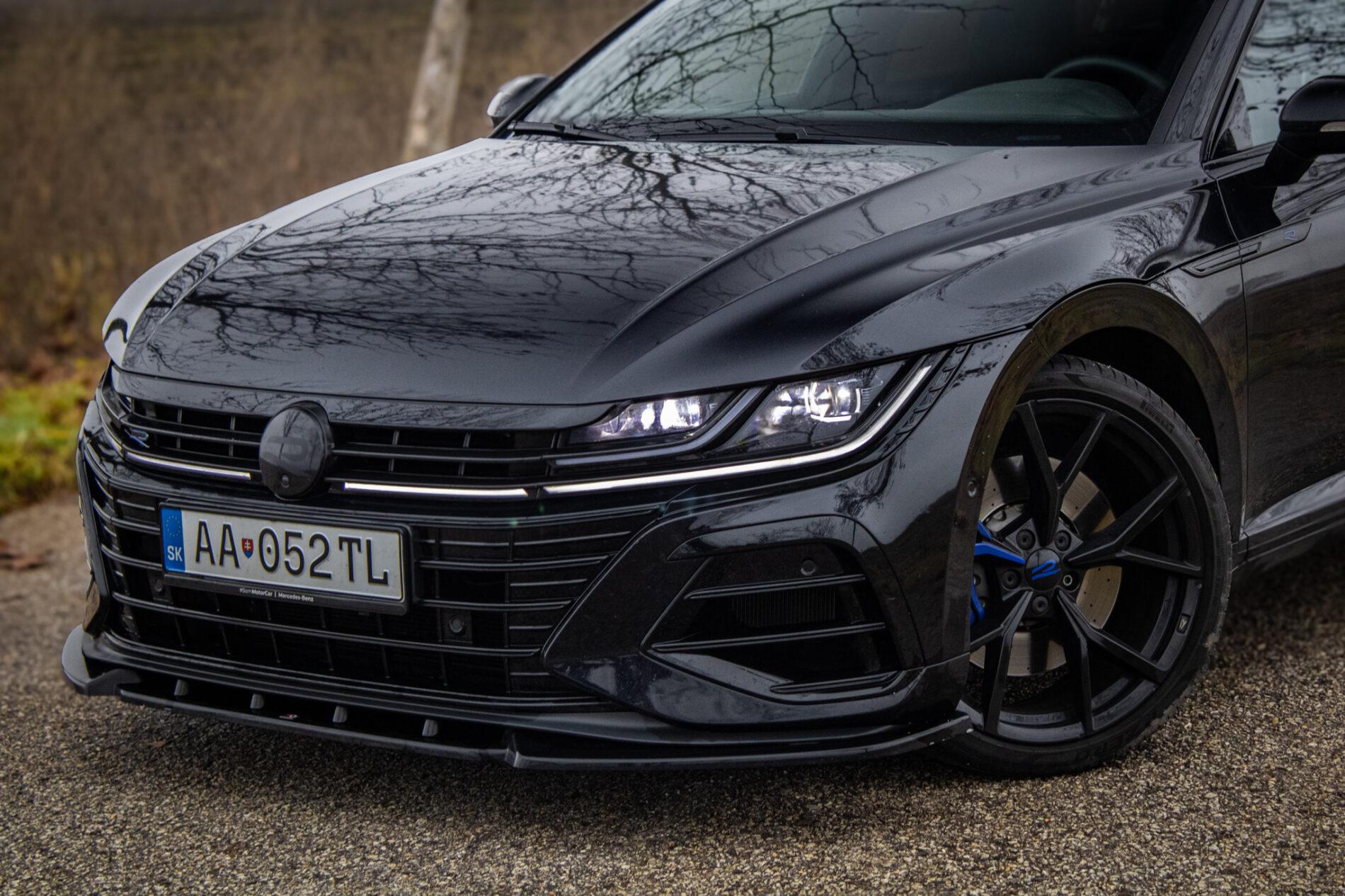 2022 Volkswagen Arteon R, černá kombi, 40 950 km