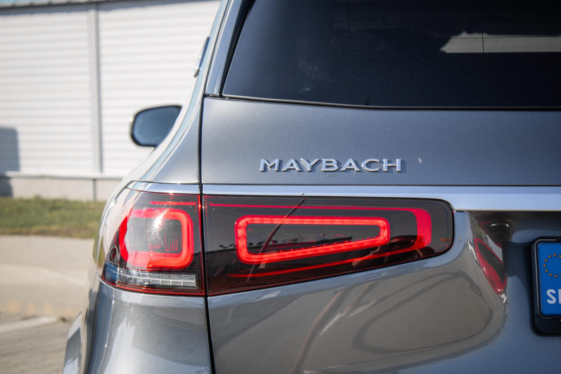 2022 Mercedes-Benz GLS Maybach, šedá suv, 42 000 km