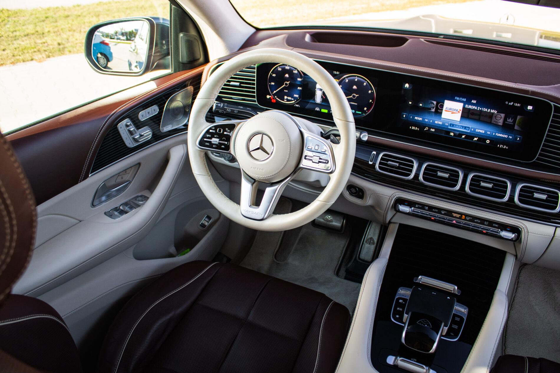 2022 Mercedes-Benz GLS Maybach, šedá suv, 42 000 km
