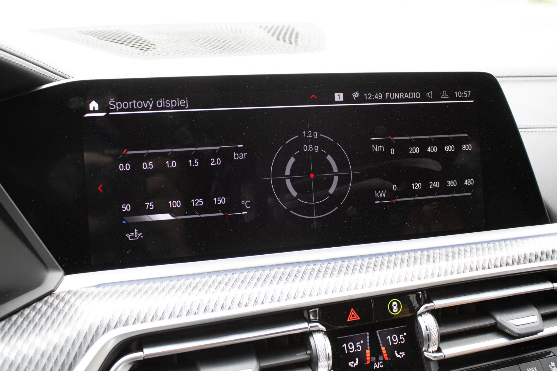 2021 BMW X6 M, modrá suv, 58 721 km