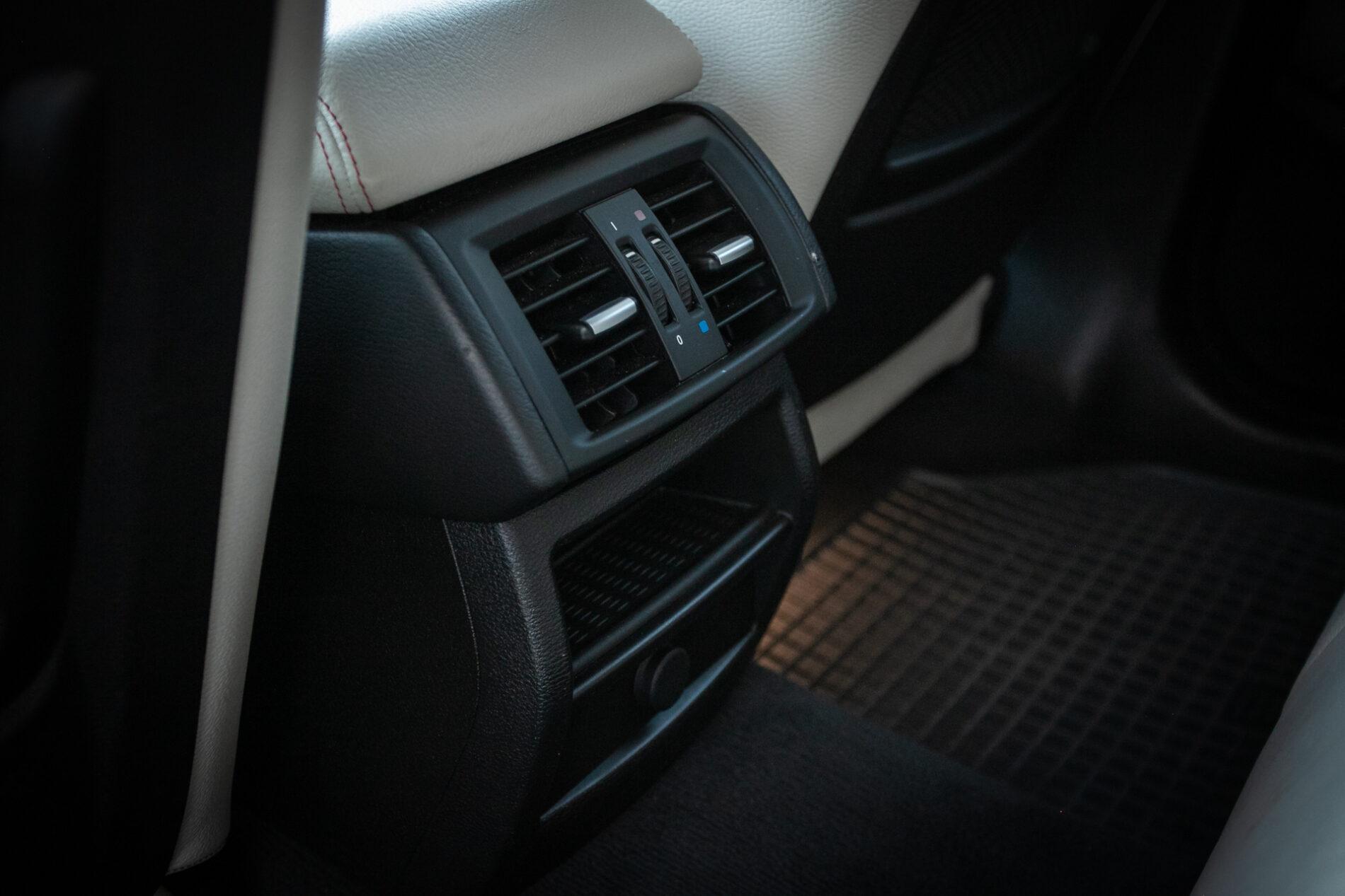 2015 BMW X3 35d, černá suv, 100 501 km