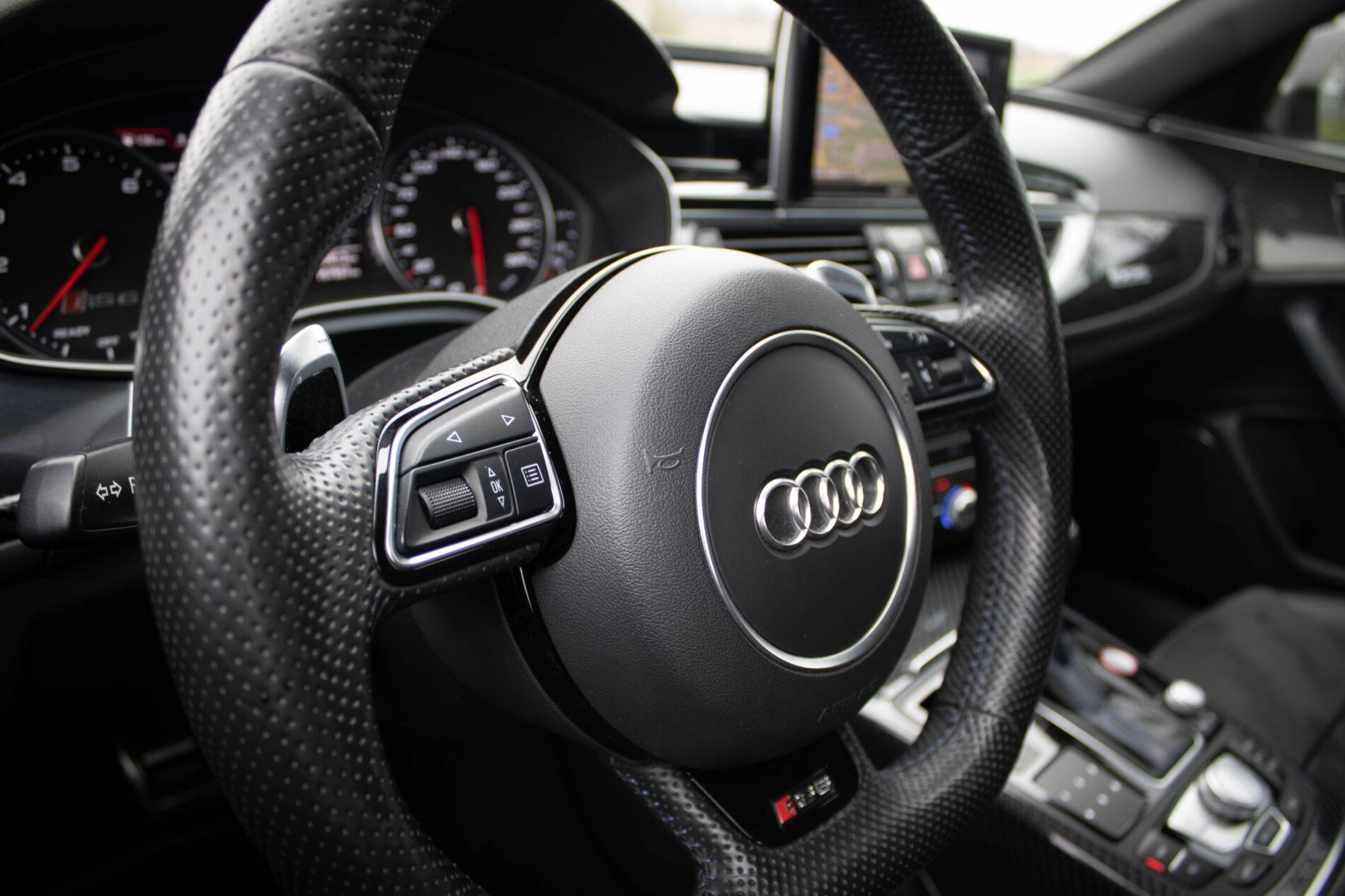 2016 AUDI RS6 Perf., bílá kombi, 167 550 km