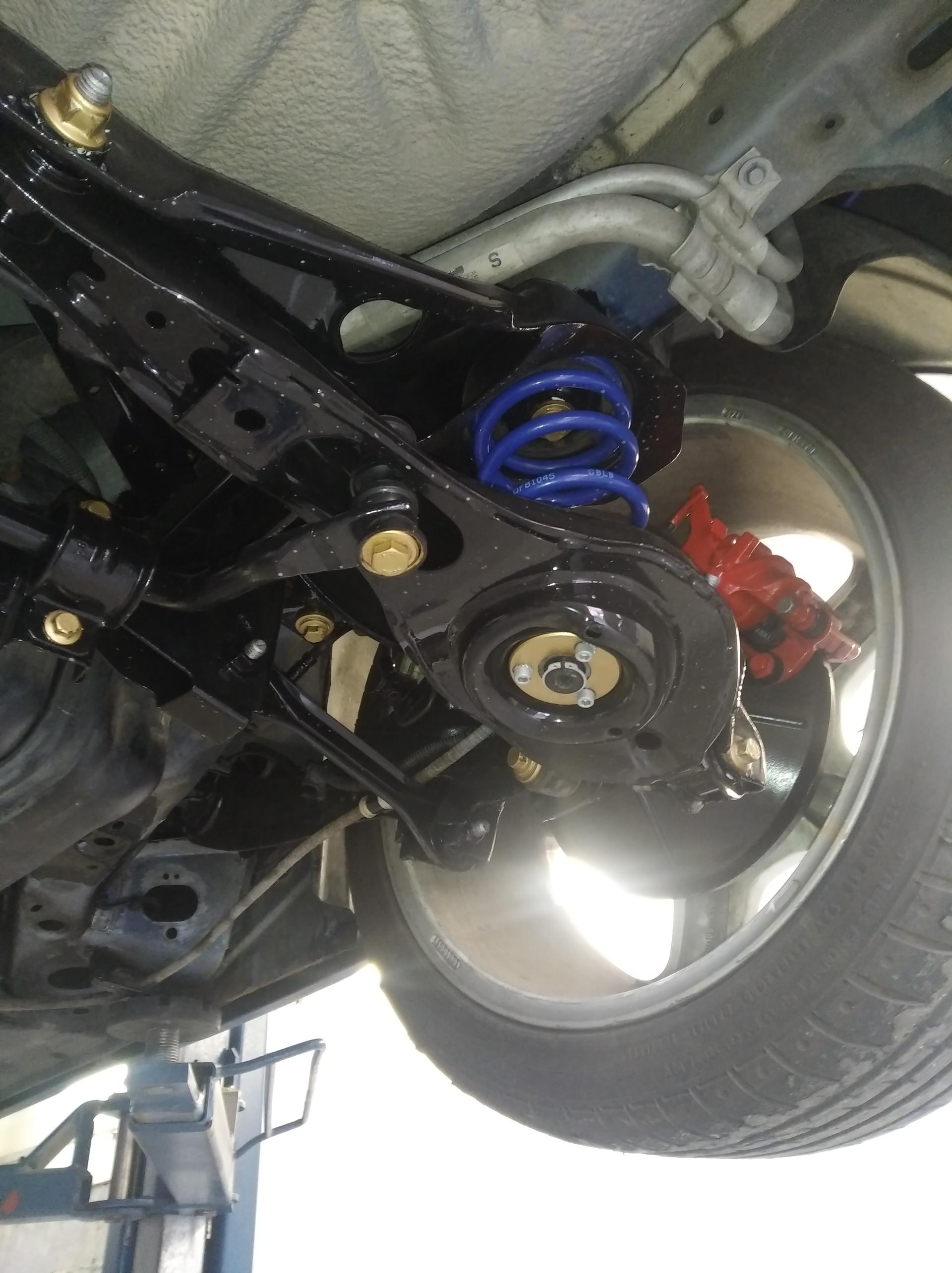 2002 Ford Focus RS, tmavě modrá hatchback, 117 000 km