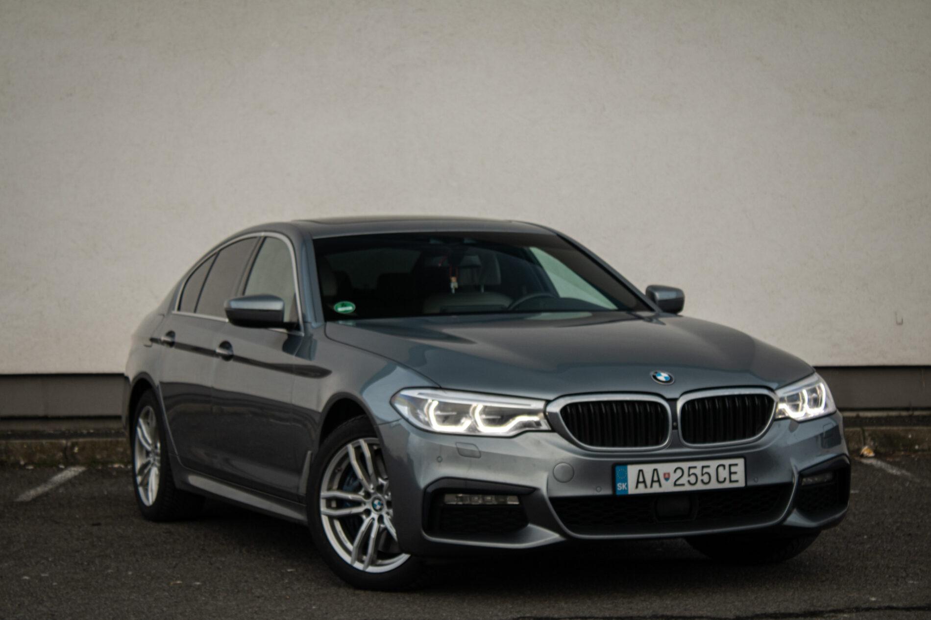 2017 BMW 540d, šedá sedan, 182 573 km