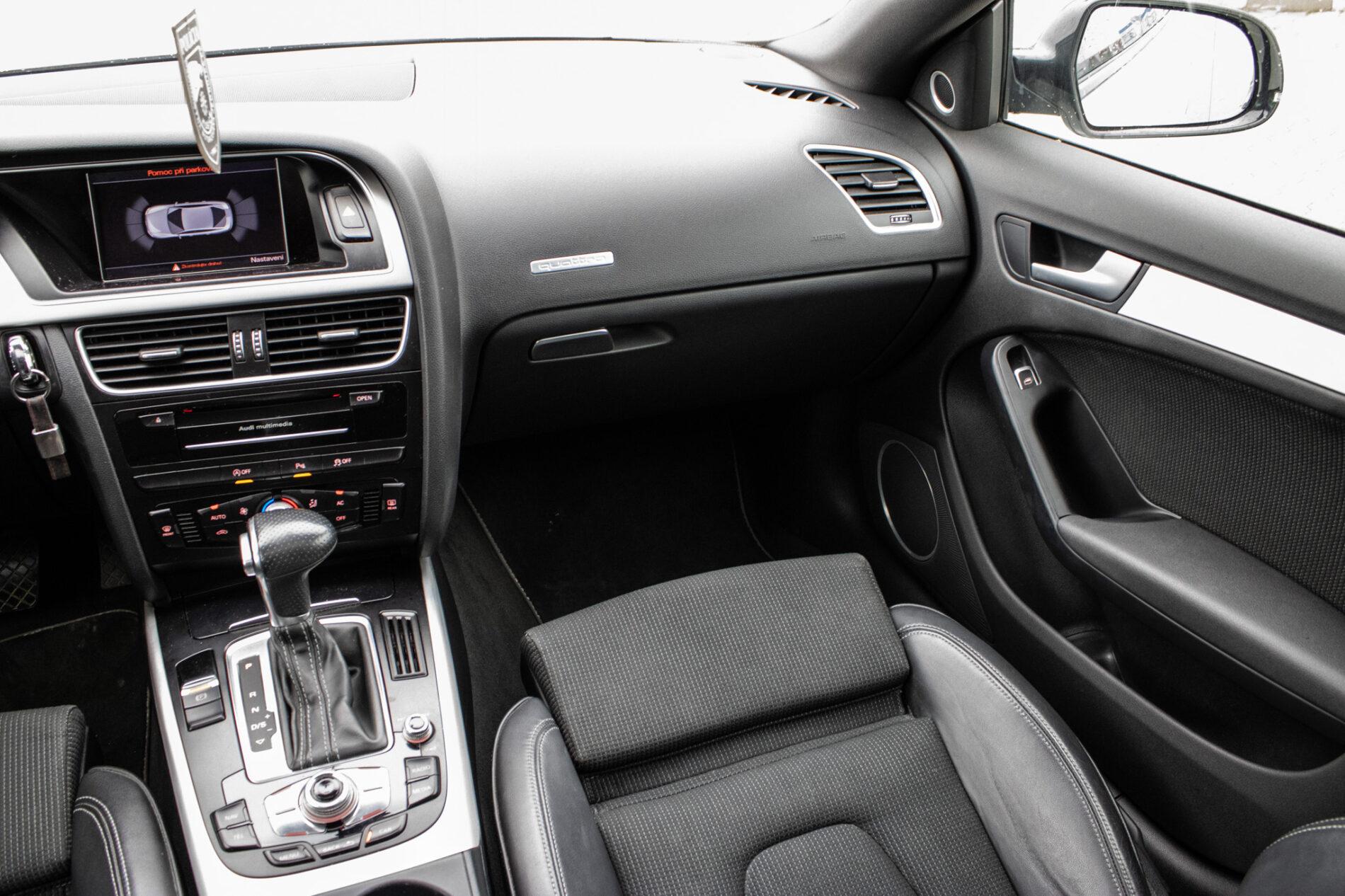 2013 AUDI A5, bílá, 303 000 km
