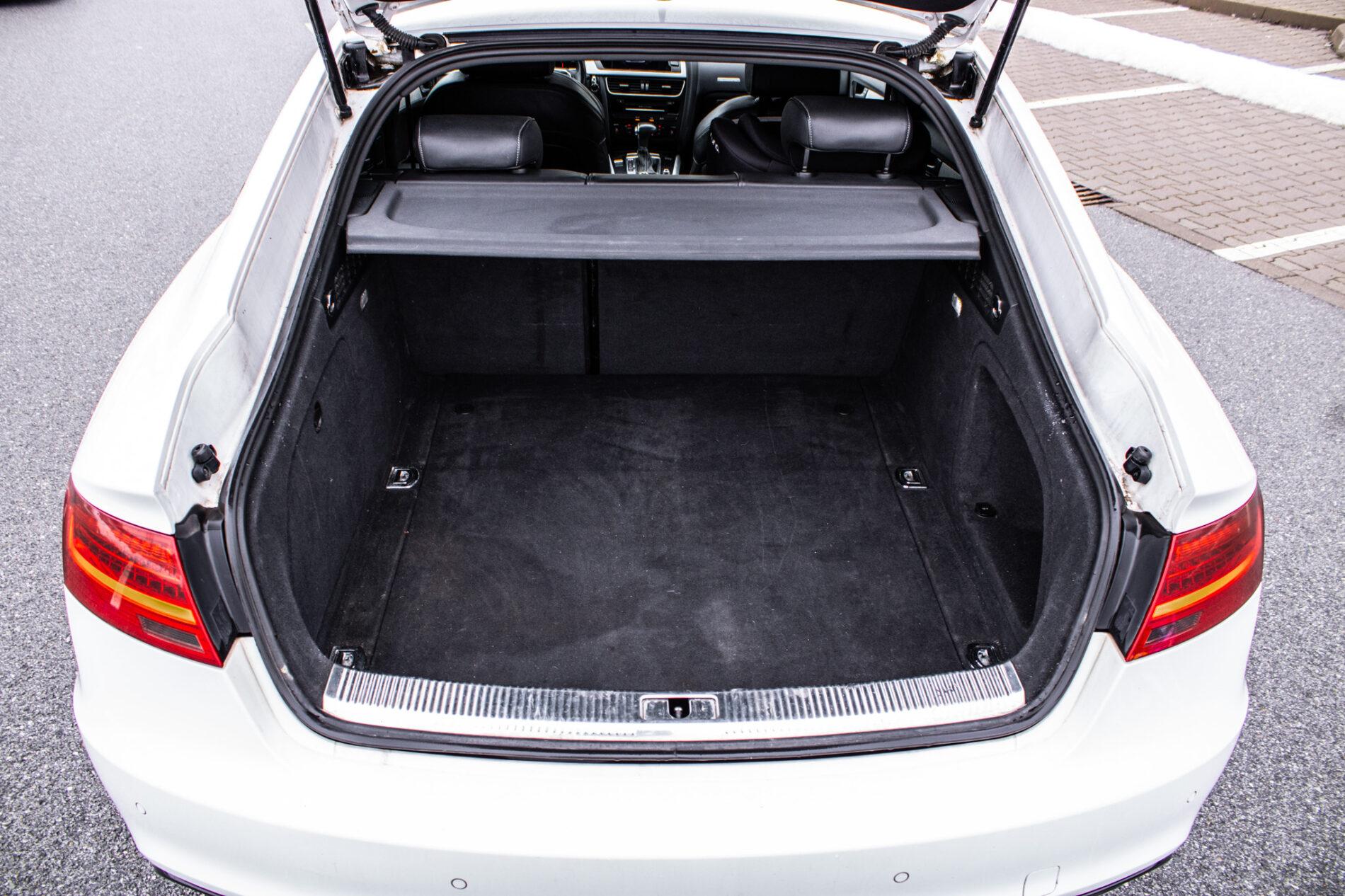 2013 AUDI A5, bílá, 303 000 km