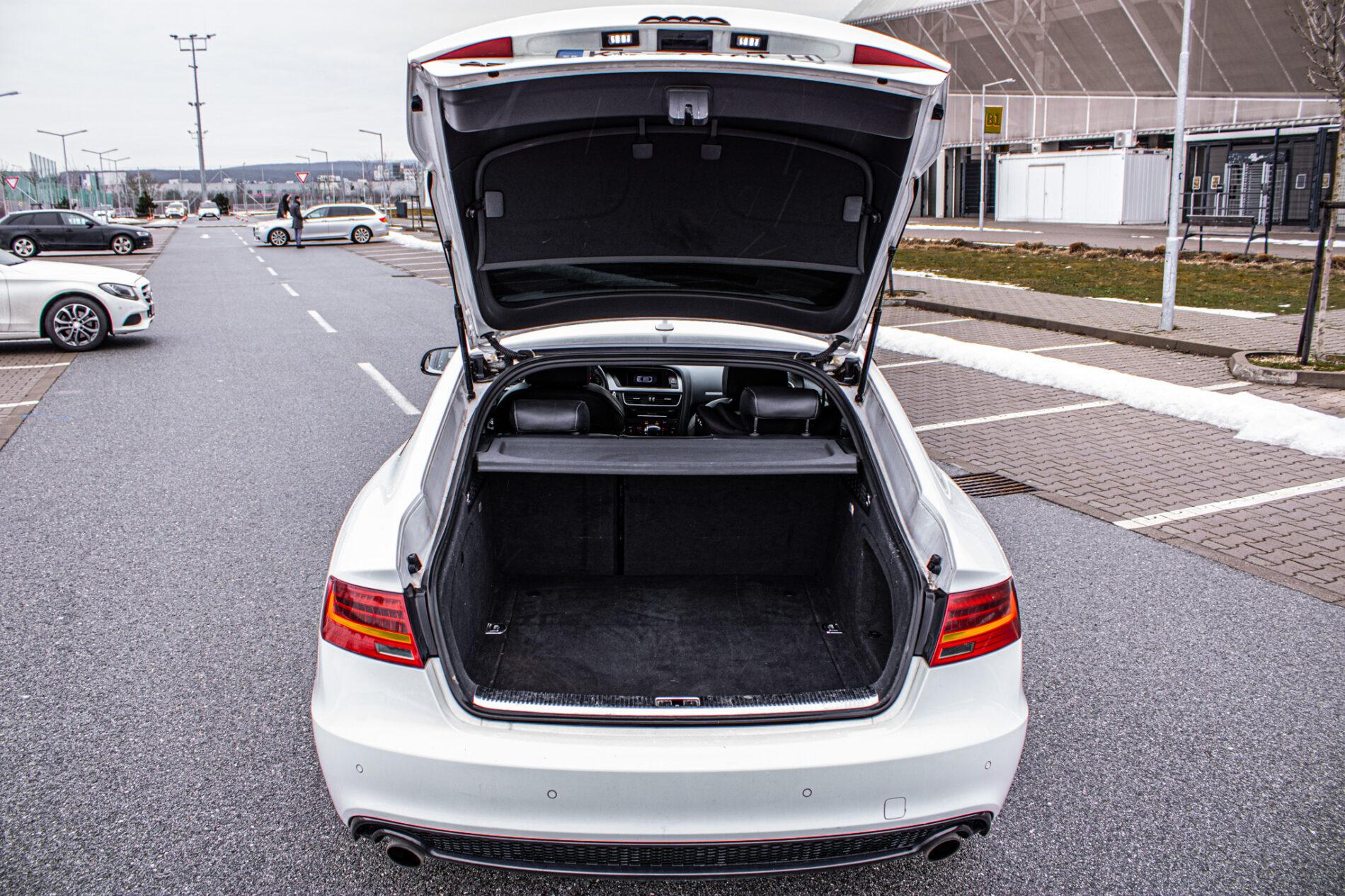 2013 AUDI A5, bílá, 303 000 km